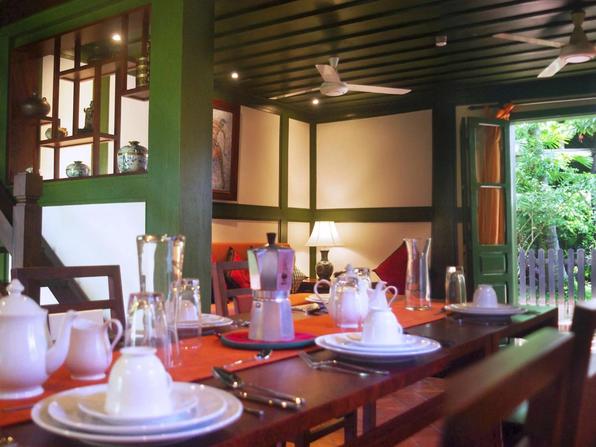 Food and drinks in Maison Houng Chanh - Luang prabang