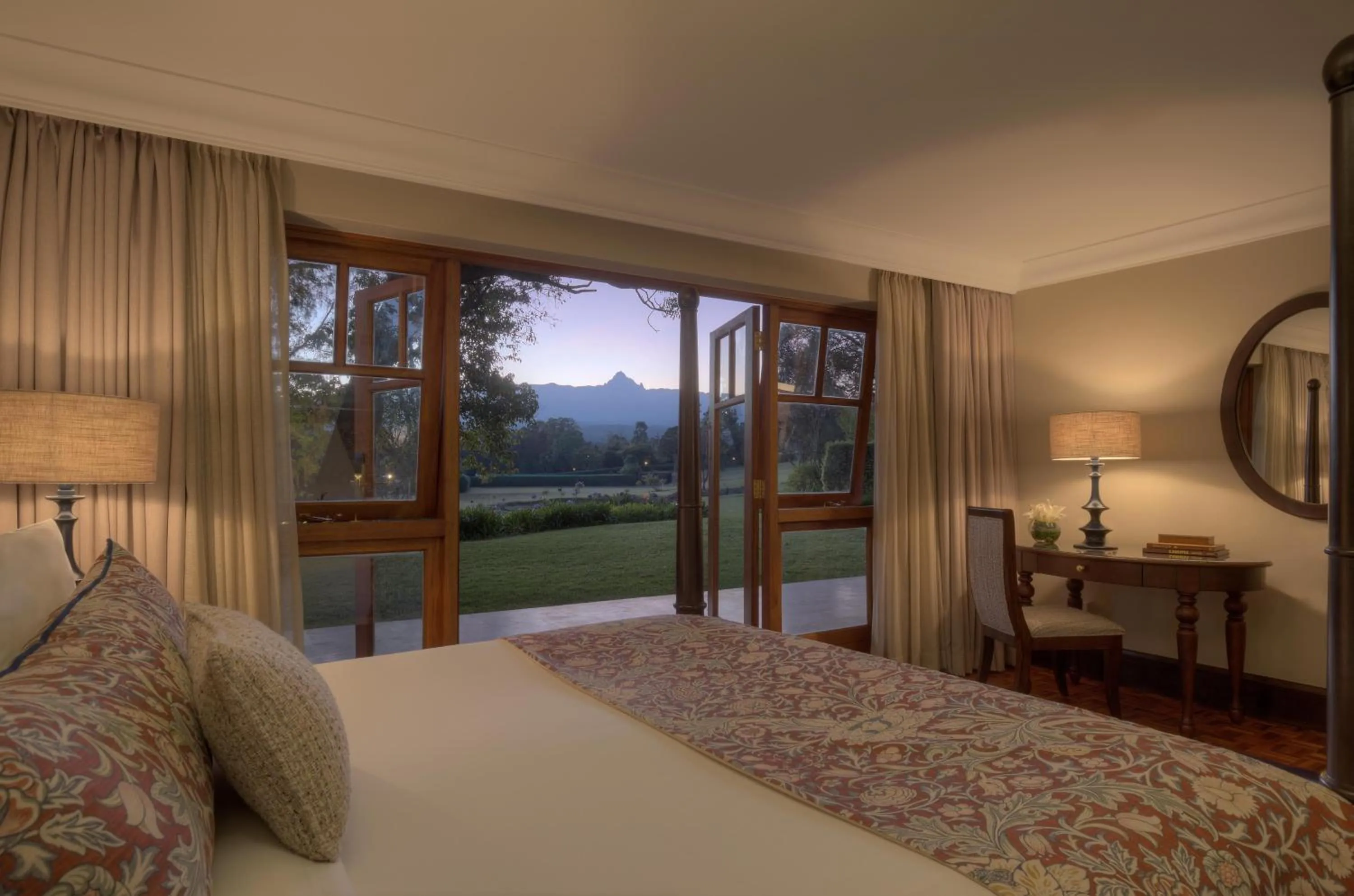 Bed in Fairmont Mount Kenya Safari Club