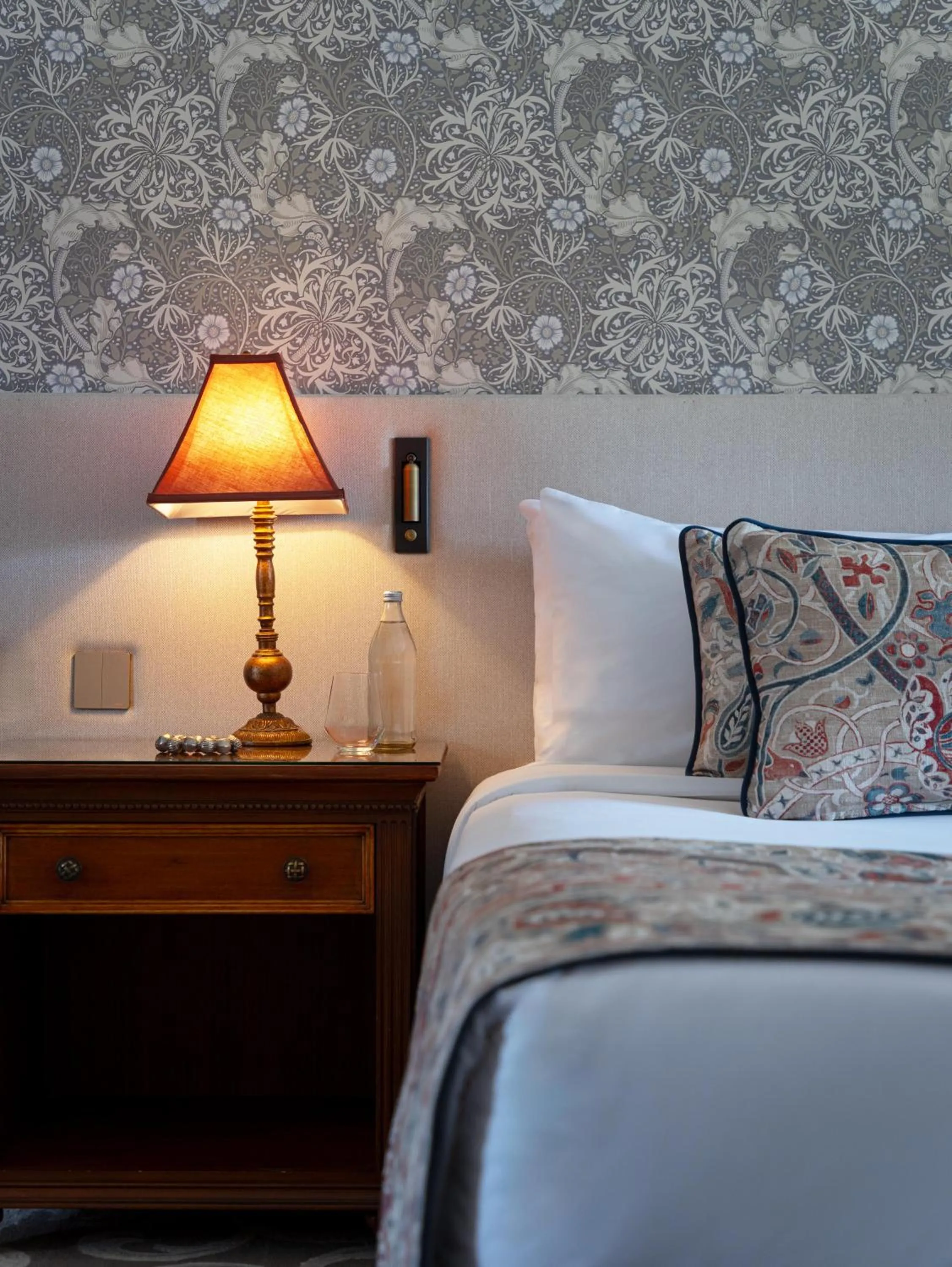 Bed in Fairmont Mount Kenya Safari Club