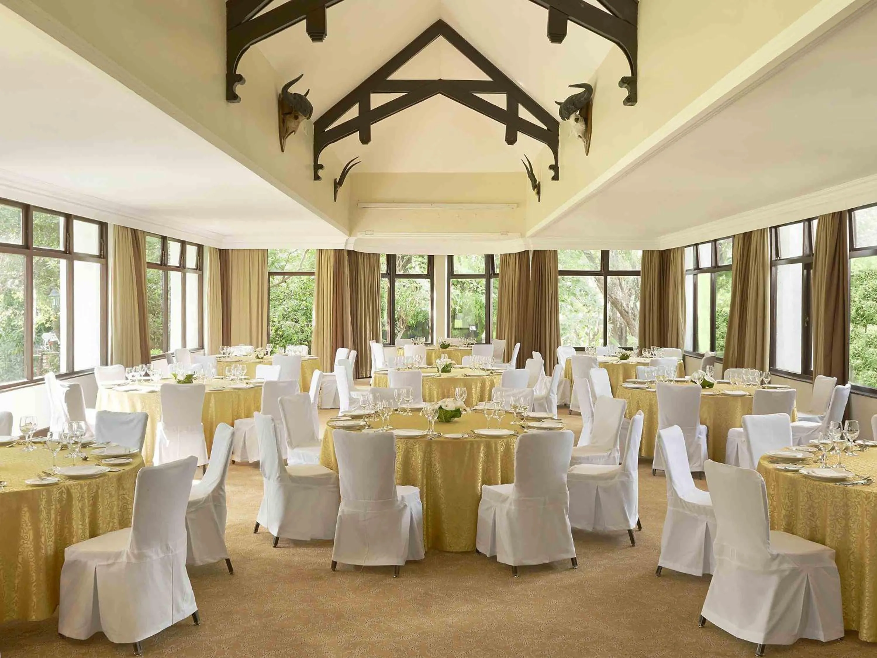 wedding in Fairmont Mount Kenya Safari Club