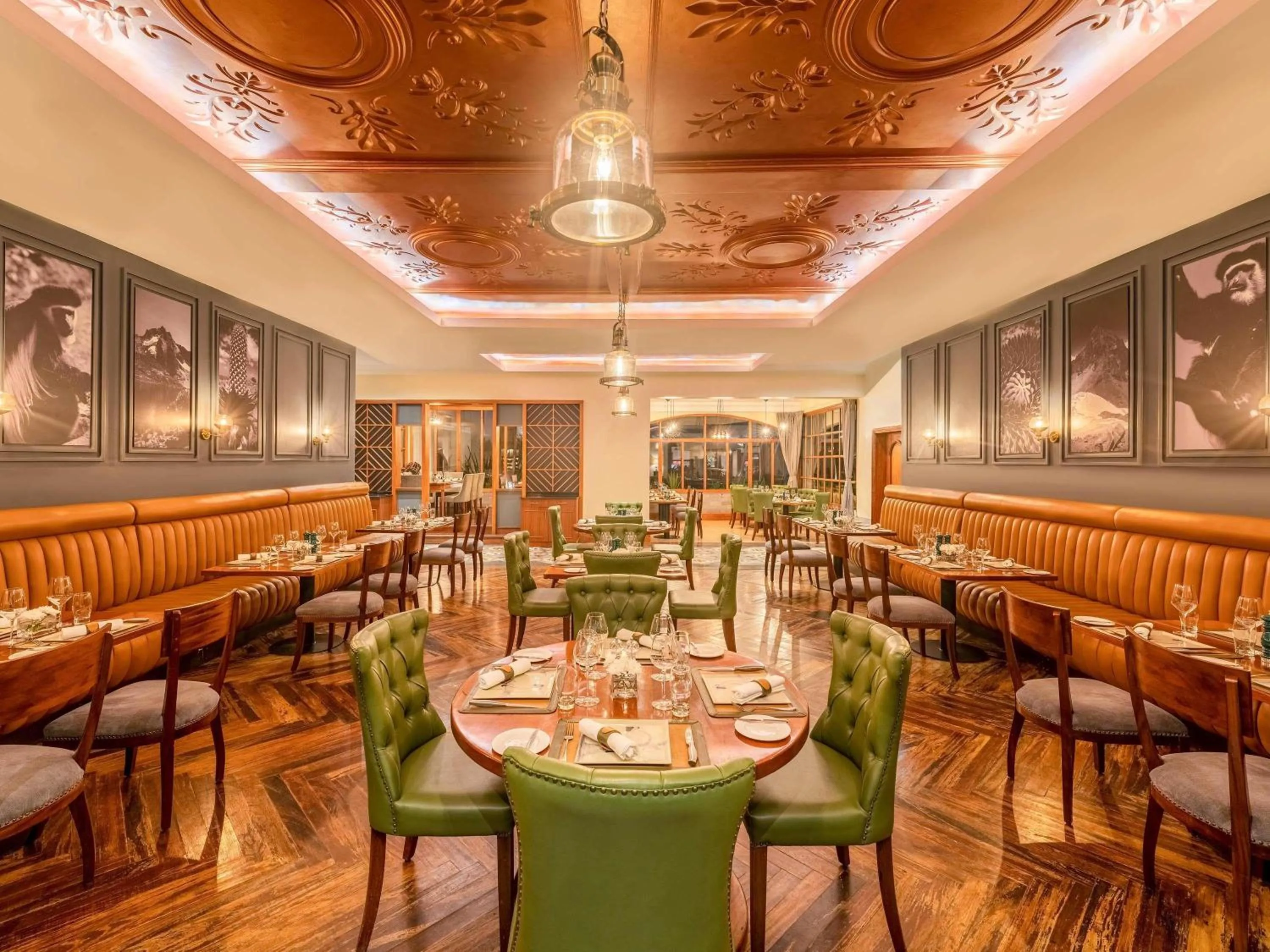 Restaurant/places to eat in Fairmont Mount Kenya Safari Club