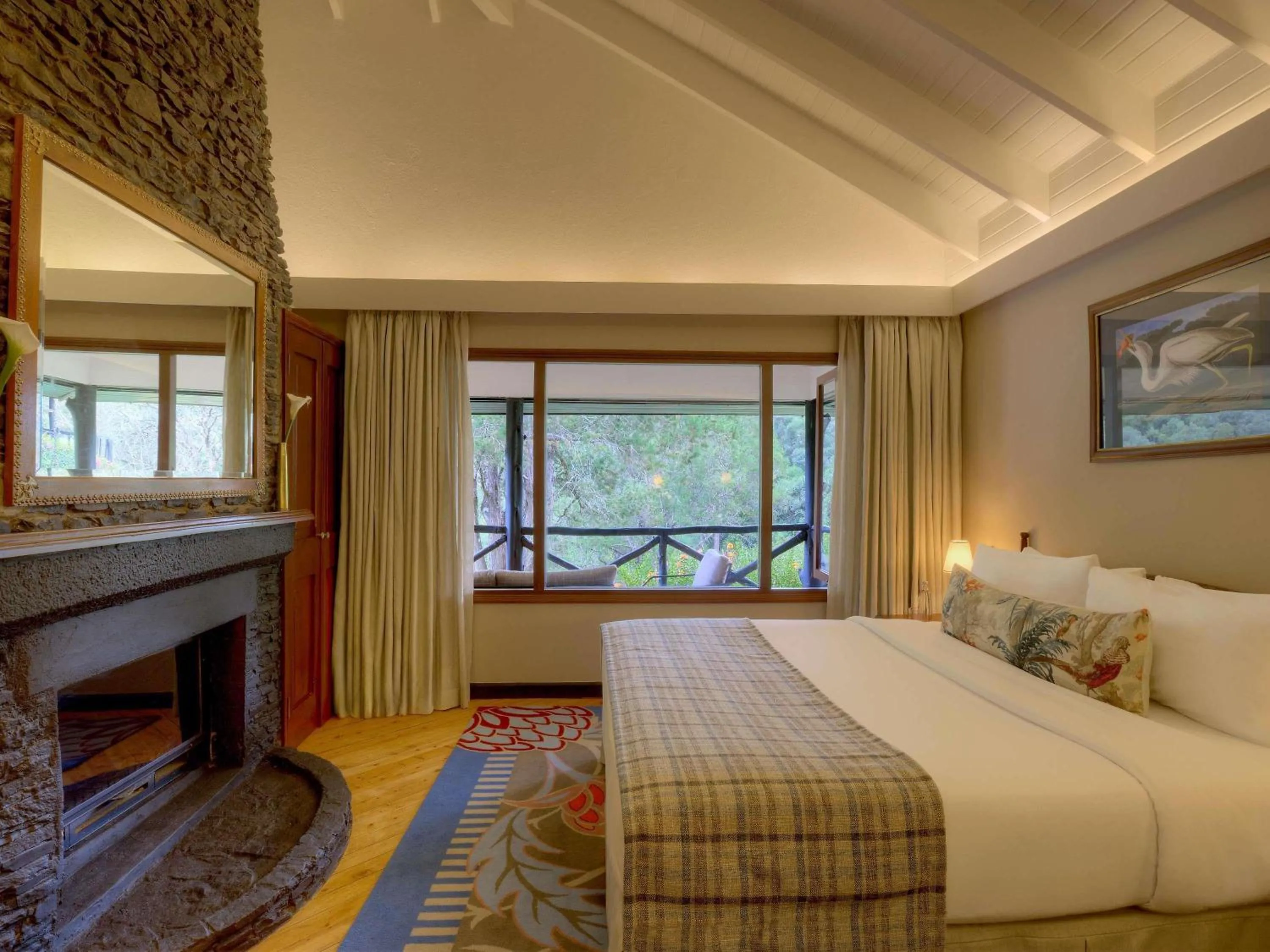Bedroom, Bed in Fairmont Mount Kenya Safari Club
