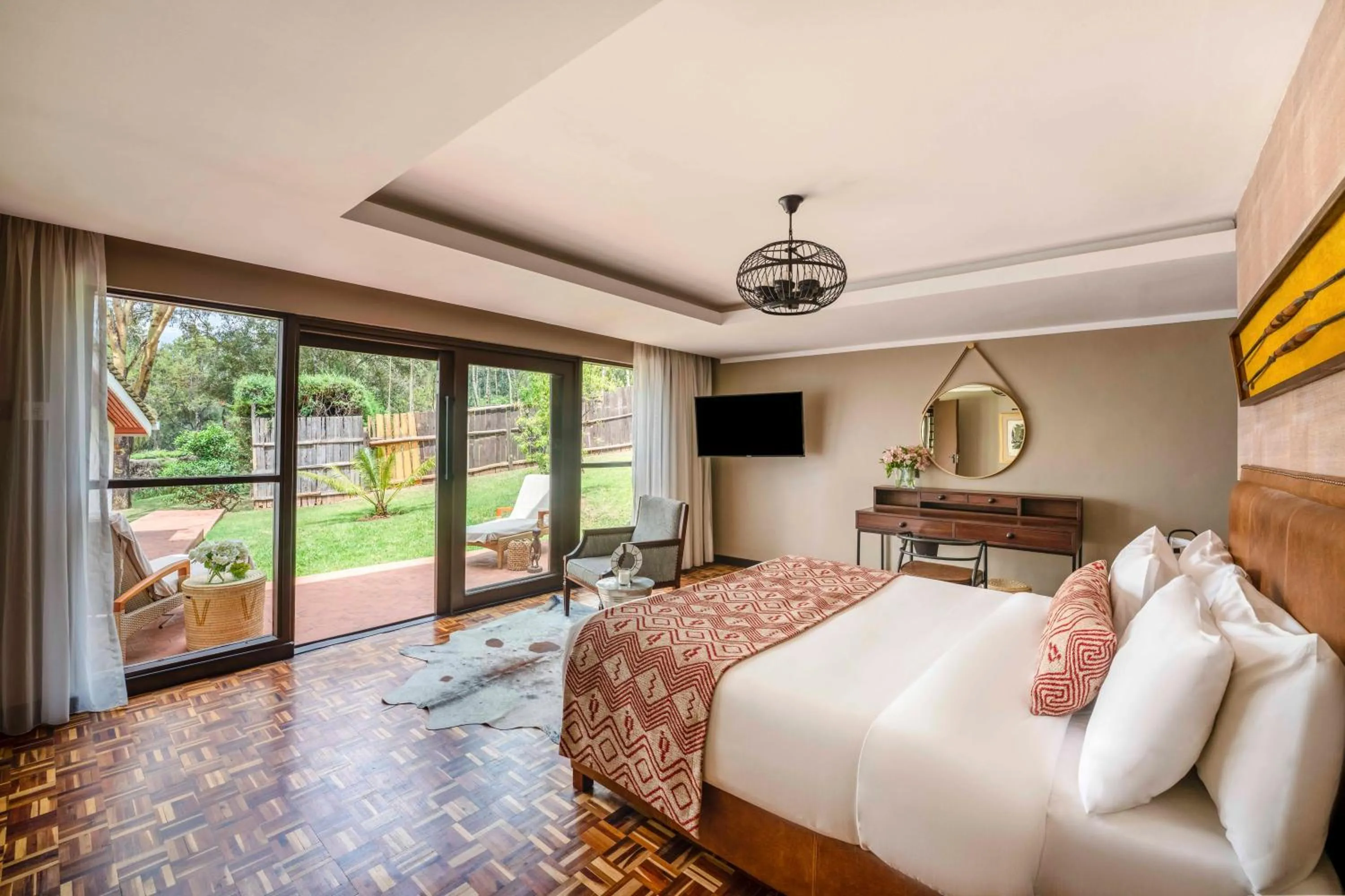 Bed in Fairmont Mount Kenya Safari Club