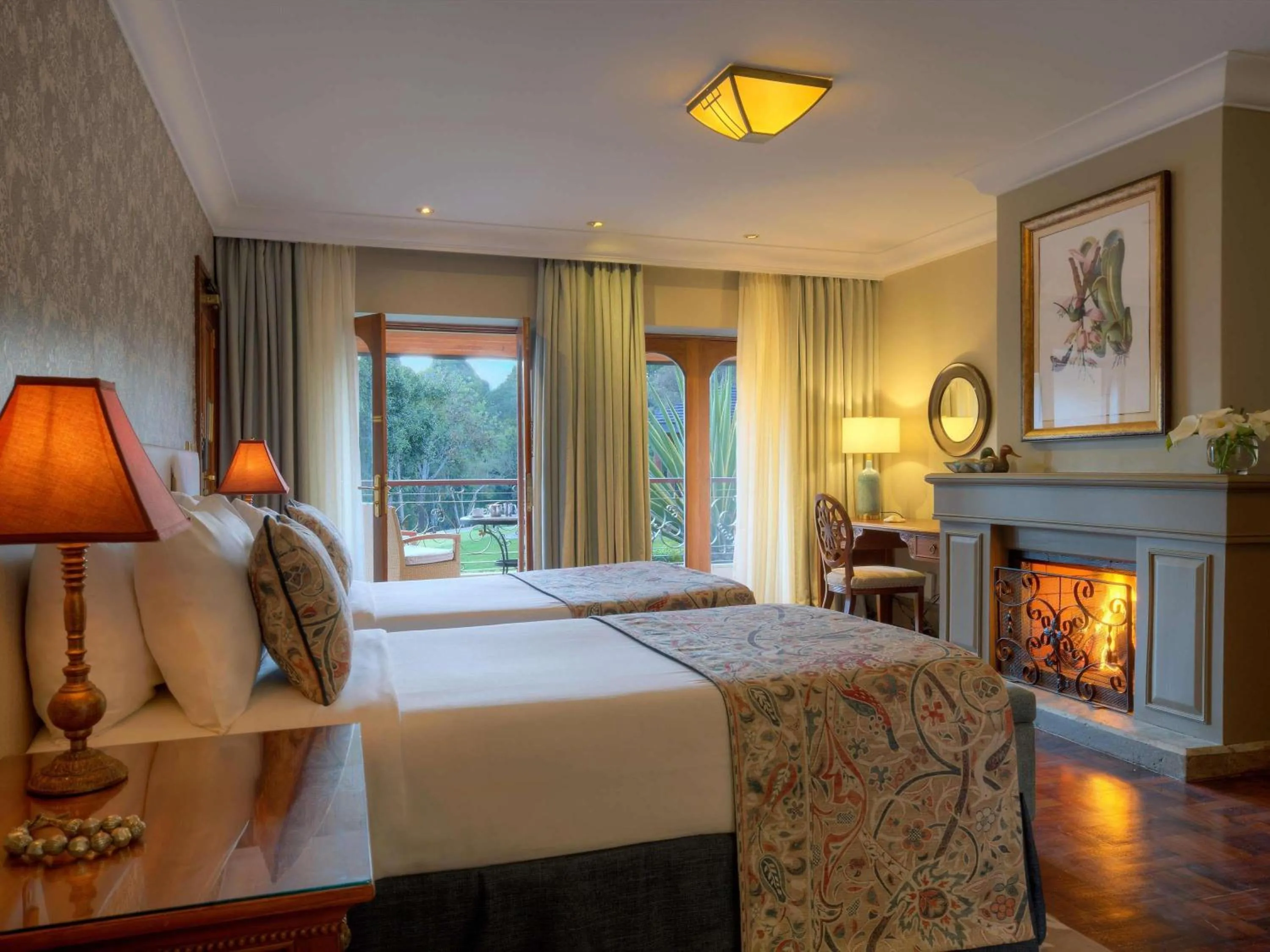 Bedroom, Bed in Fairmont Mount Kenya Safari Club