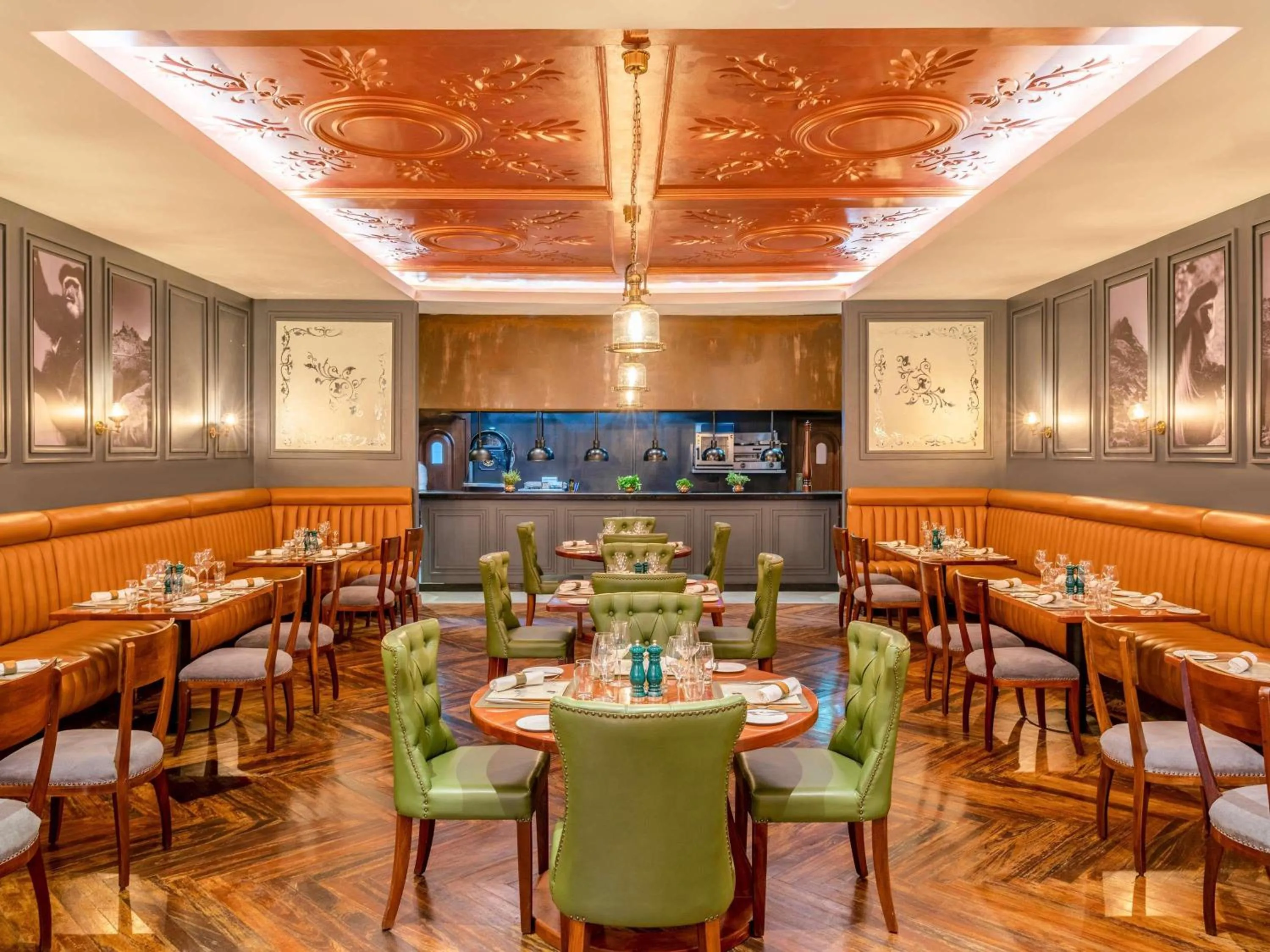 Restaurant/places to eat in Fairmont Mount Kenya Safari Club