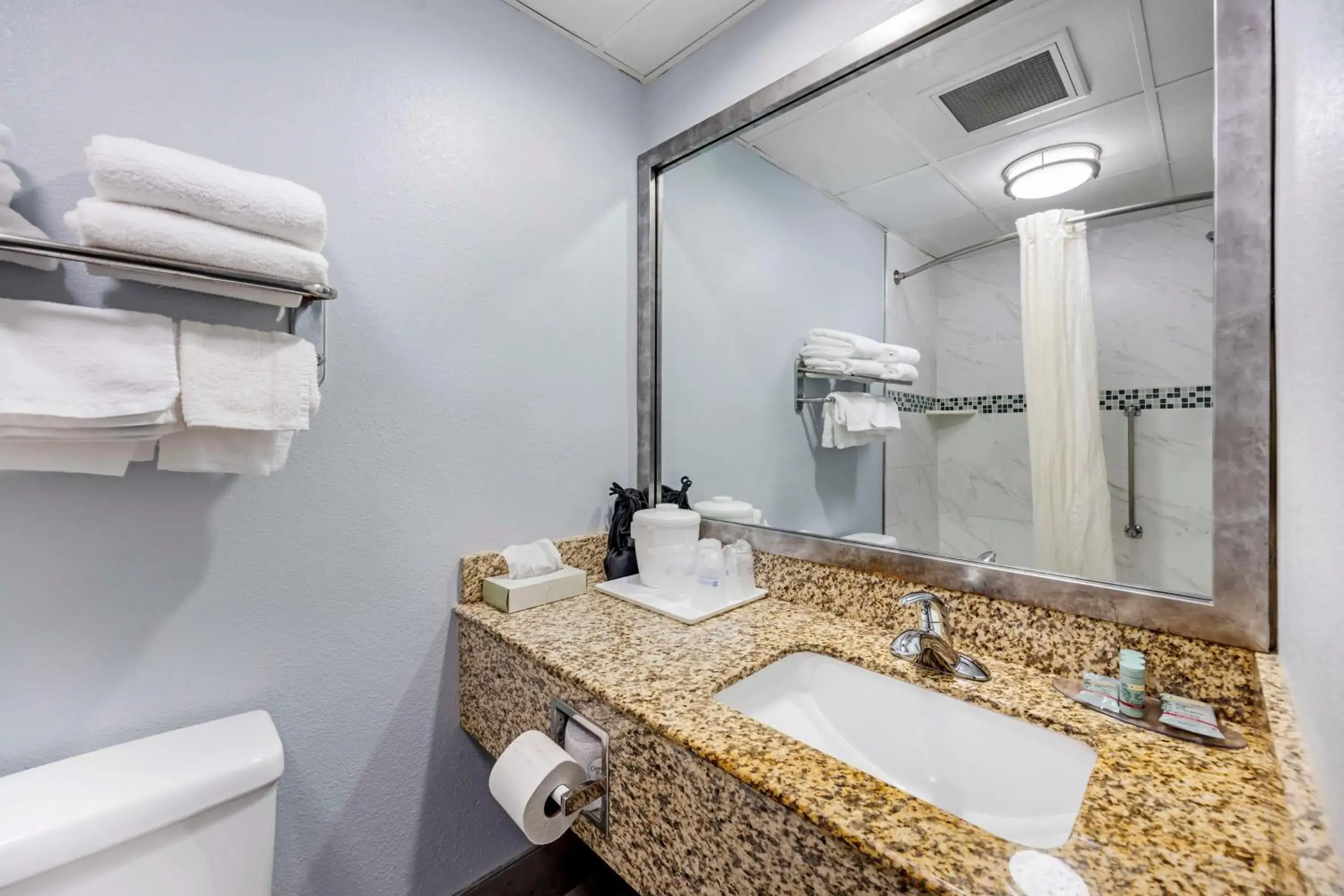 Bathroom in Best Western Thunderbird Motel Bathroom in Best Western Thunderbird Motel