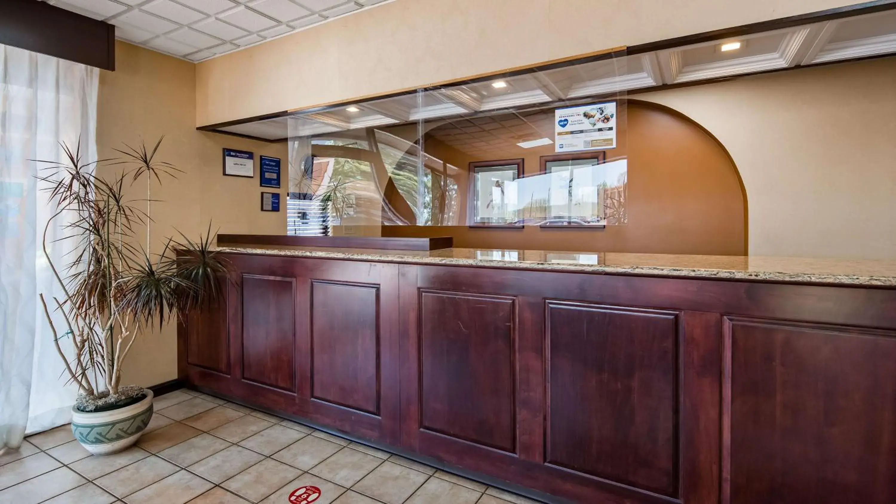 Lobby or reception in Best Western Thunderbird Motel Lobby or reception in Best Western Thunderbird Motel