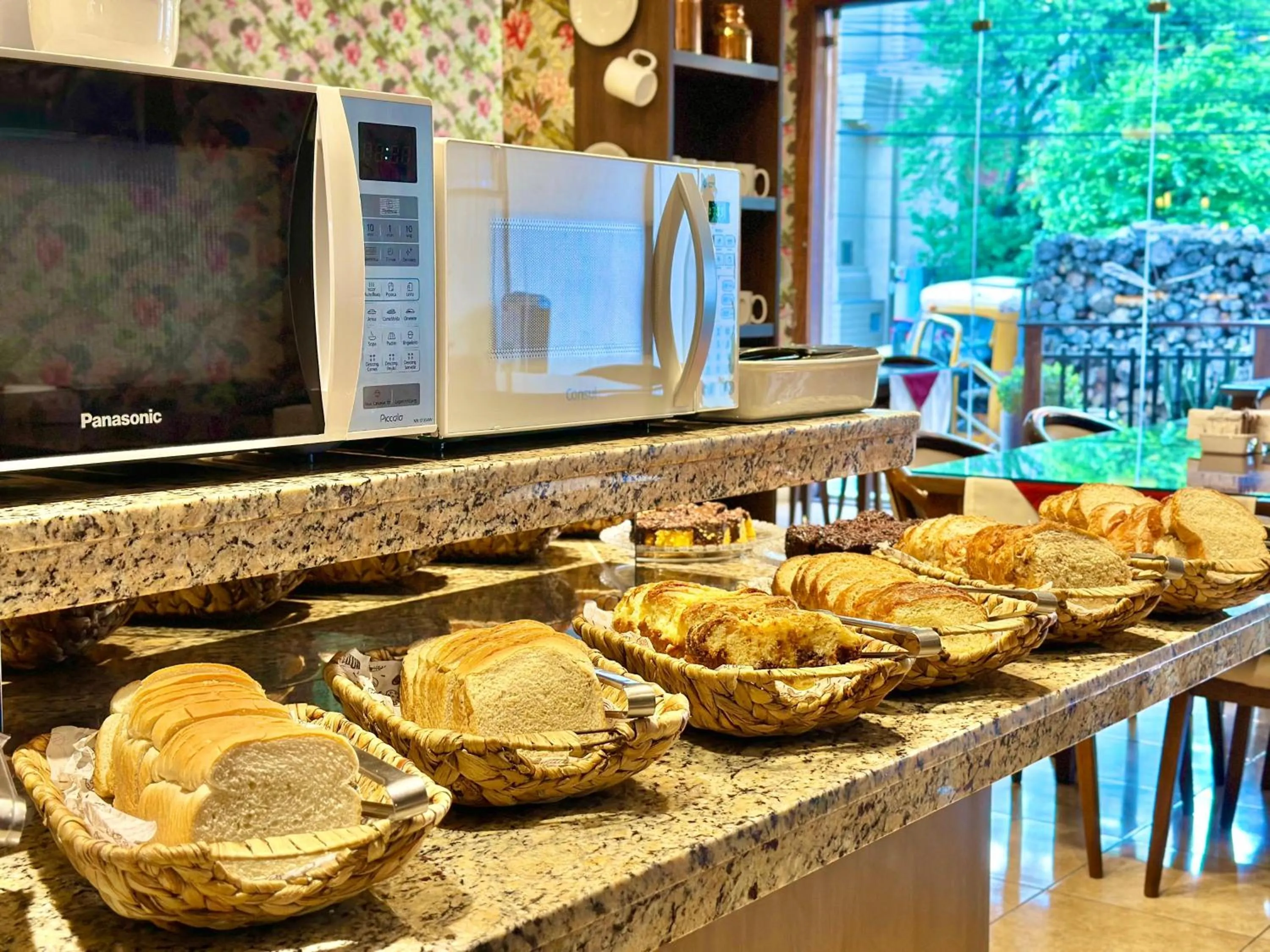 Food and drinks in Hotel Glamour da Serra