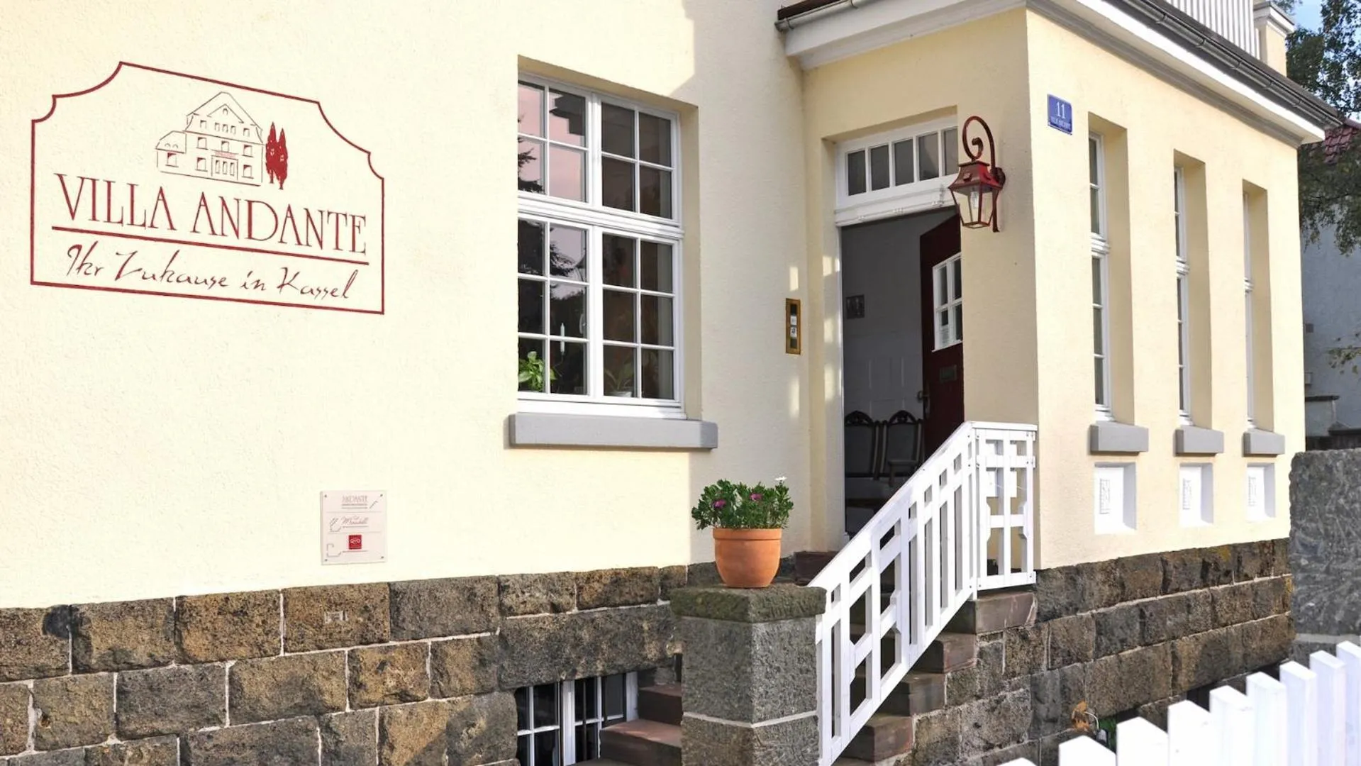 Lobby or reception in Villa Andante Apartmenthotel mit Miniküche