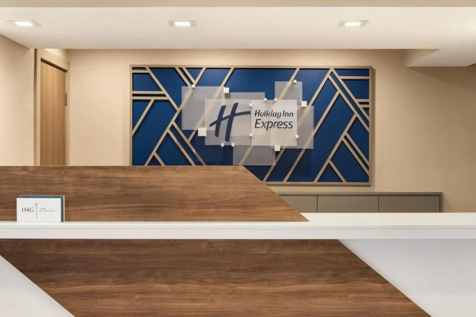 Lobby or reception in Holiday Inn Express - Bowling Green by IHG