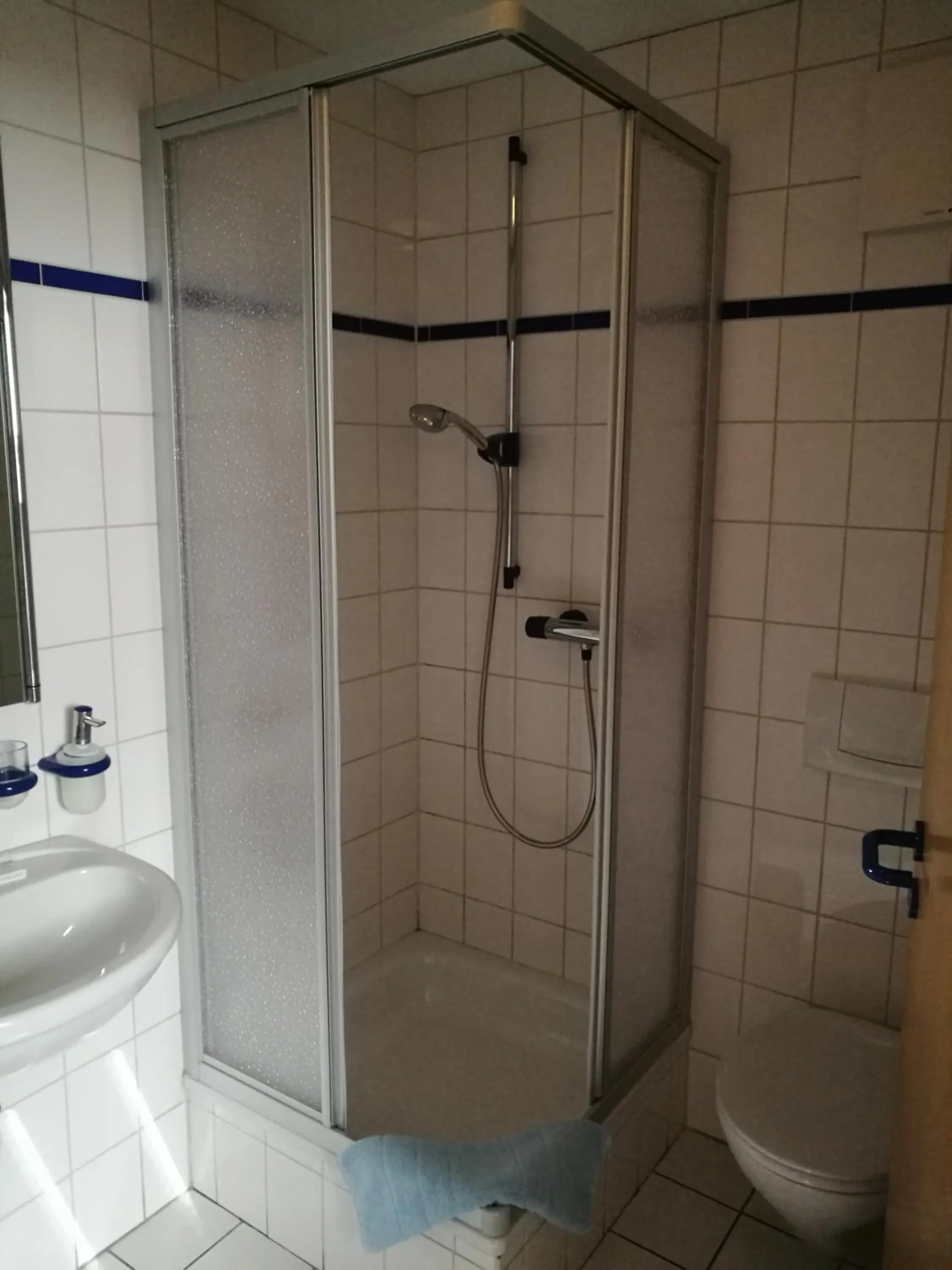 Toilet in Hotel Sonne