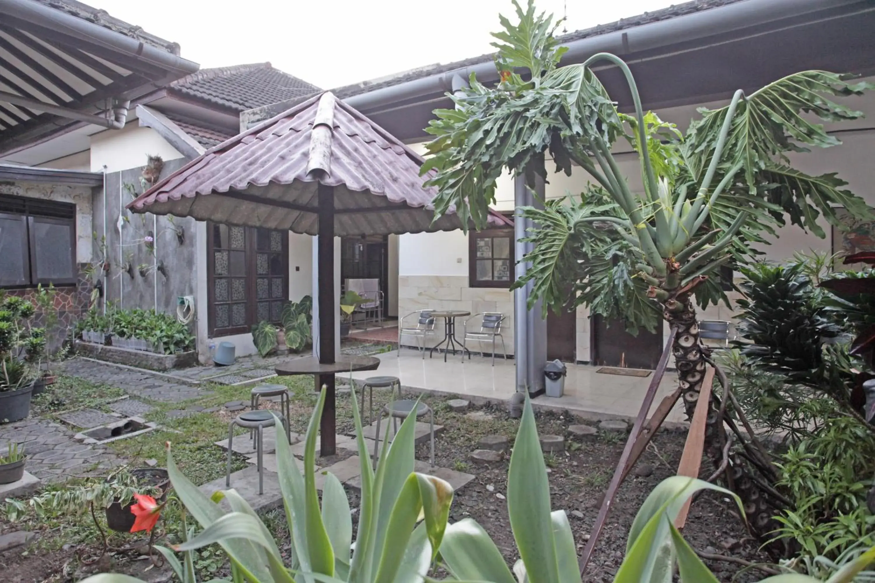 Property building in RedDoorz @ Soekarno Hatta 2 Property building in RedDoorz @ Soekarno Hatta 2