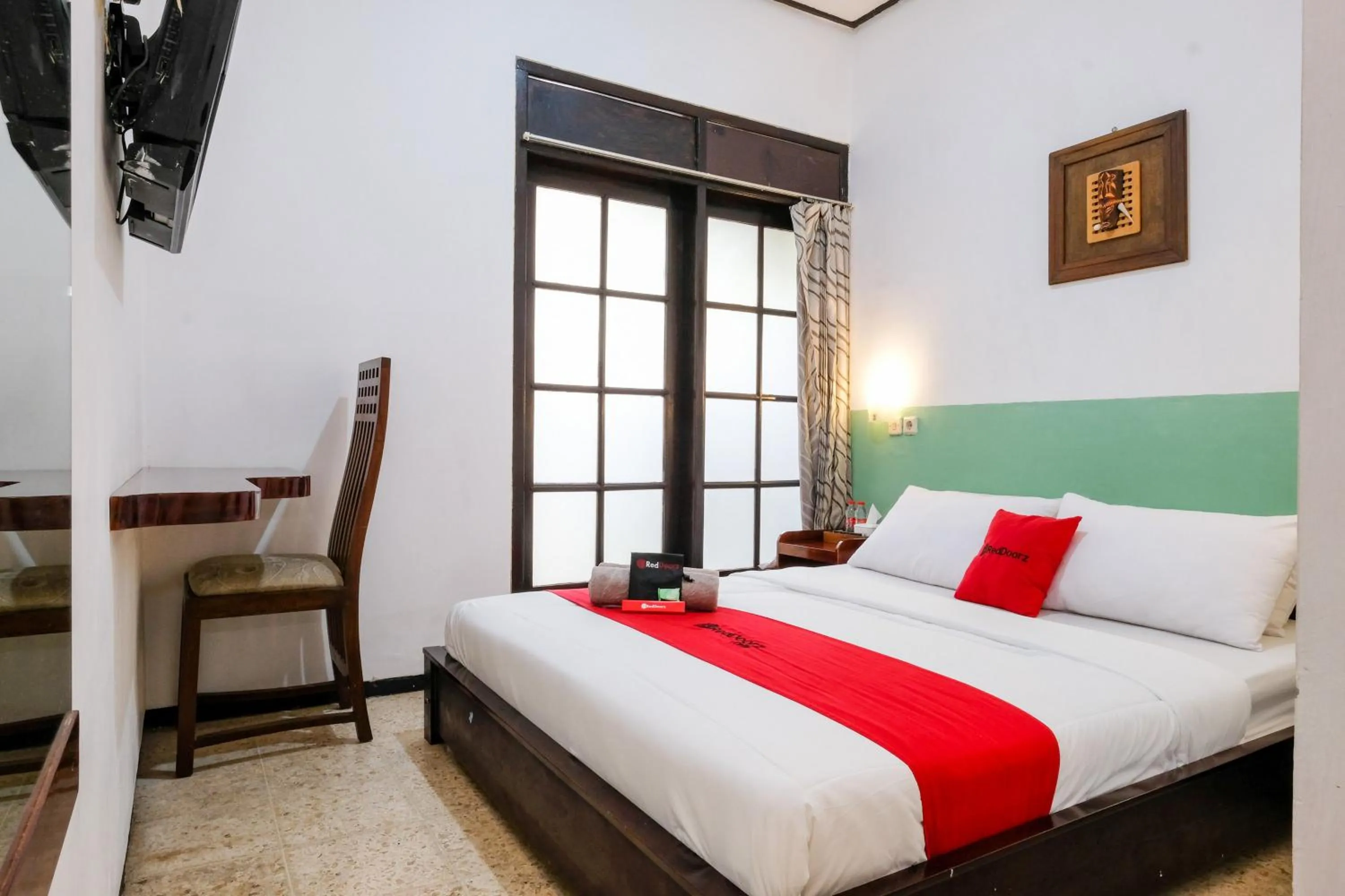 Bedroom, Bed in RedDoorz @ Soekarno Hatta 2