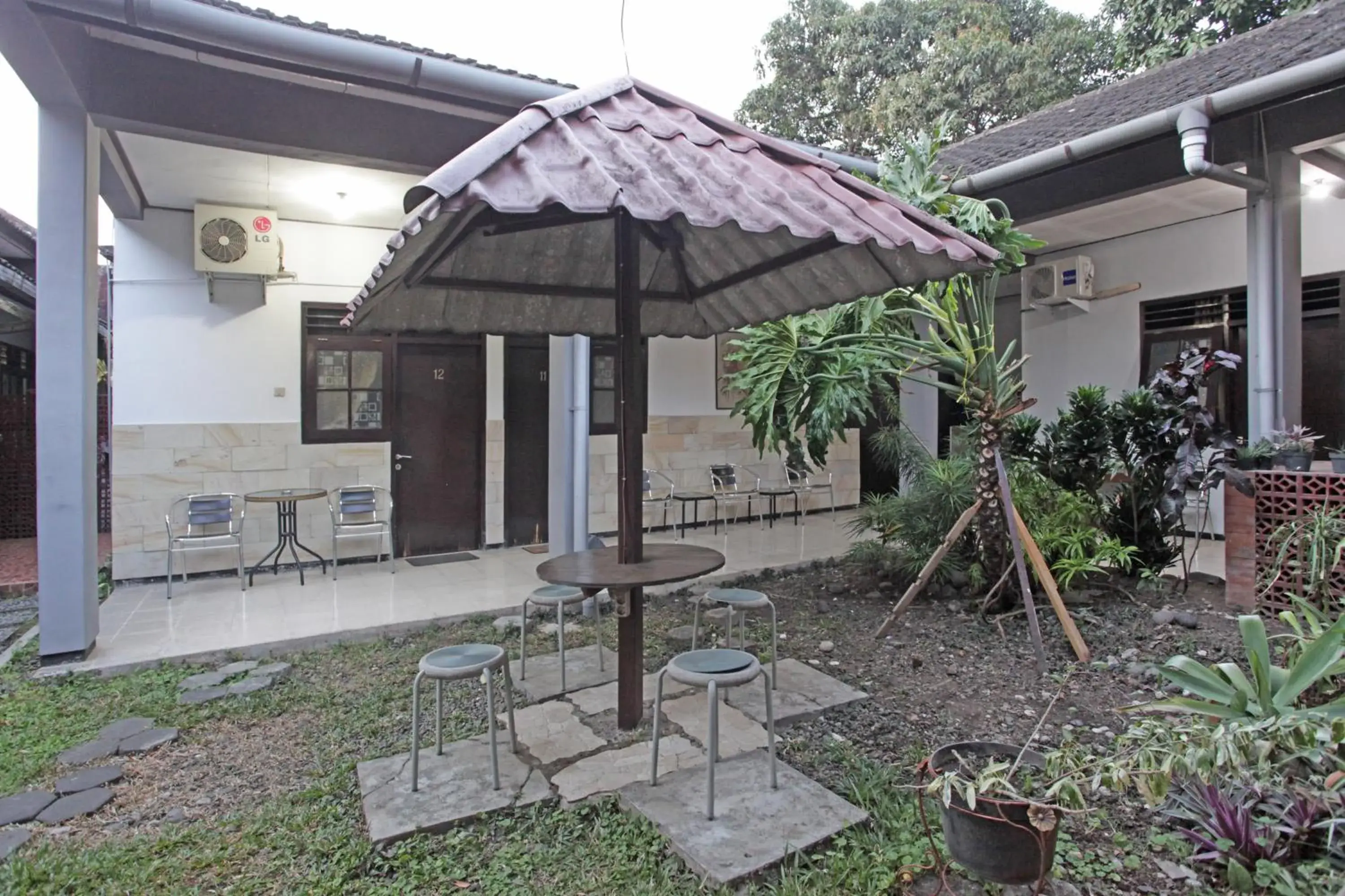 Property building in RedDoorz @ Soekarno Hatta 2 Property building in RedDoorz @ Soekarno Hatta 2