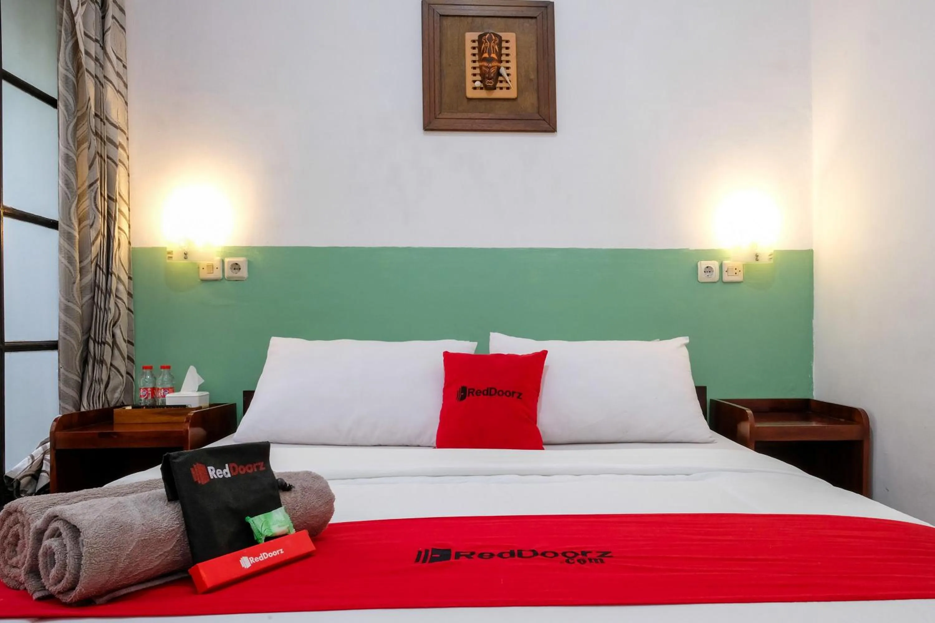 Bedroom, Bed in RedDoorz @ Soekarno Hatta 2