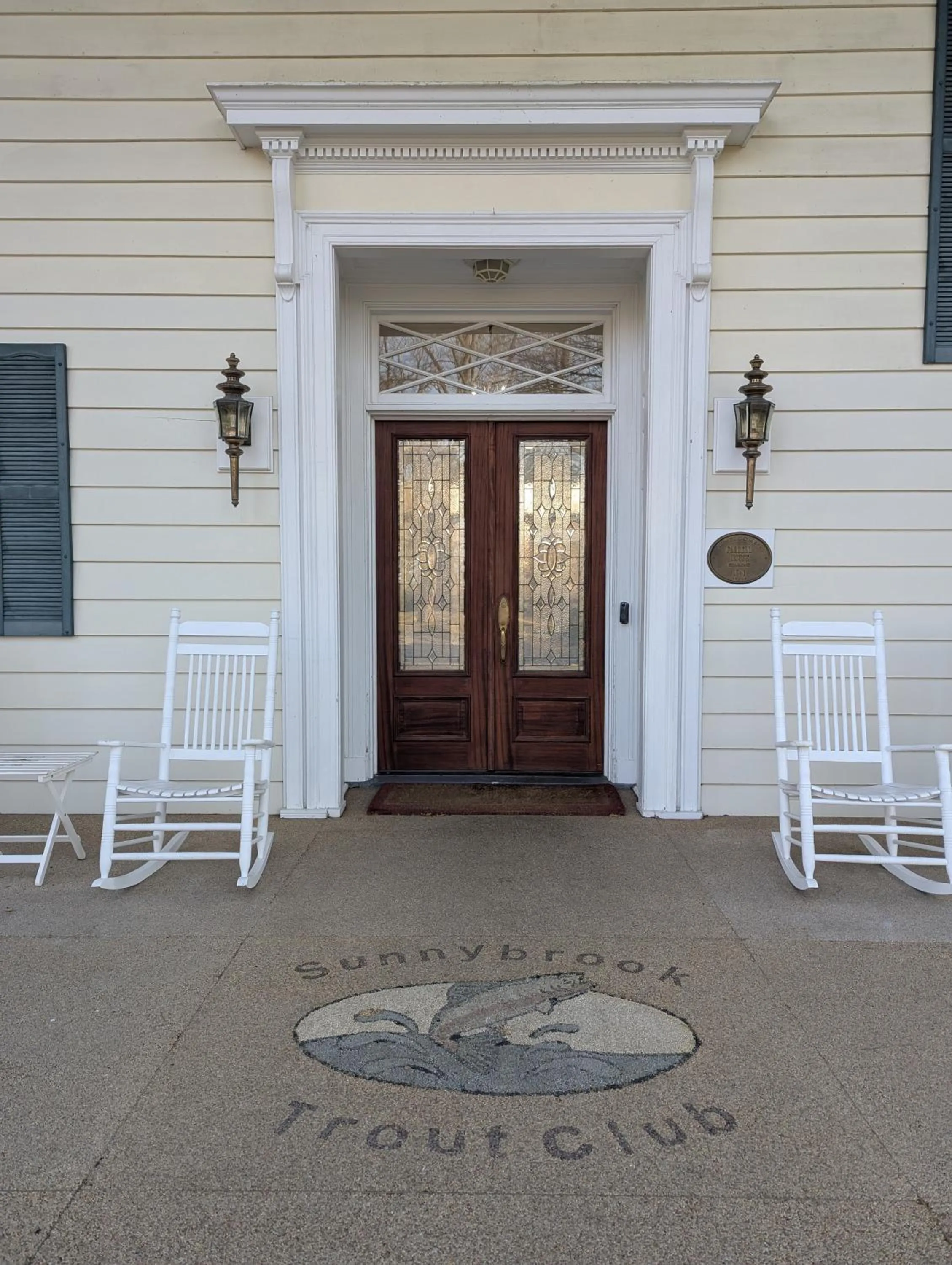 Seating area in Farrell House Lodge at Sunnybrook Trout Club