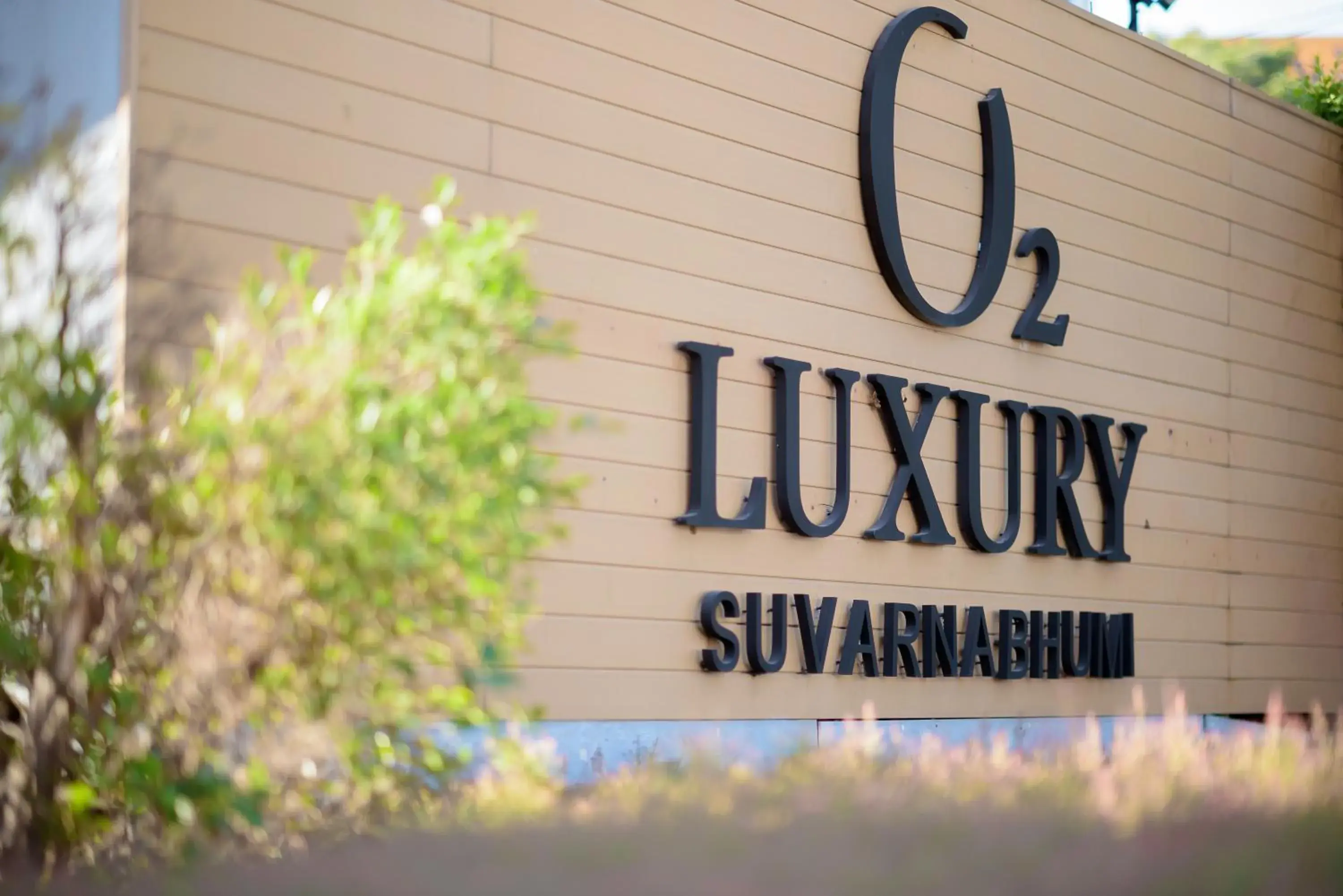 Facade/entrance in O2 Grand Suvarnabhumi Airport Facade/entrance in O2 Grand Suvarnabhumi Airport