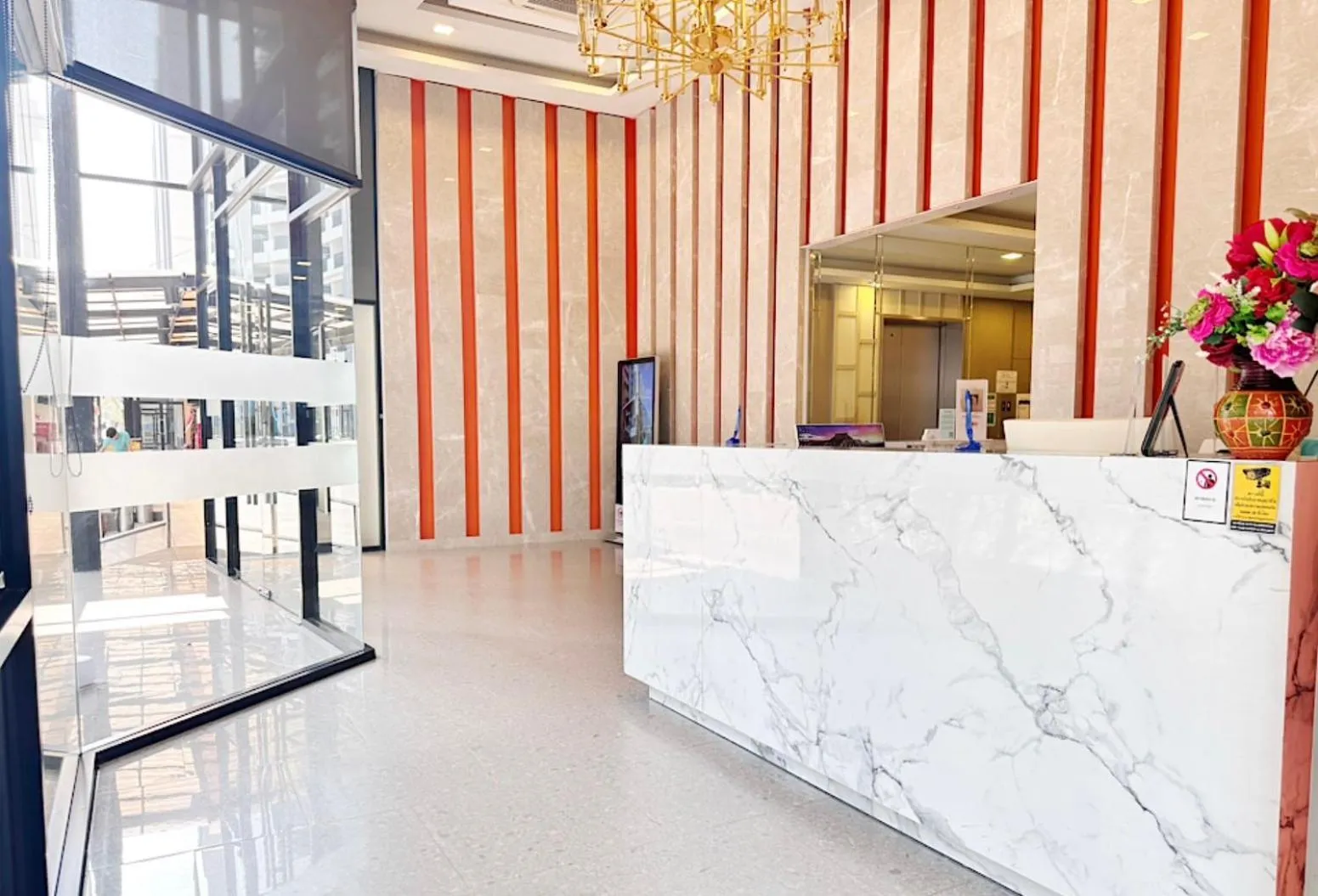 Lobby or reception in O2 Luxury Hotel