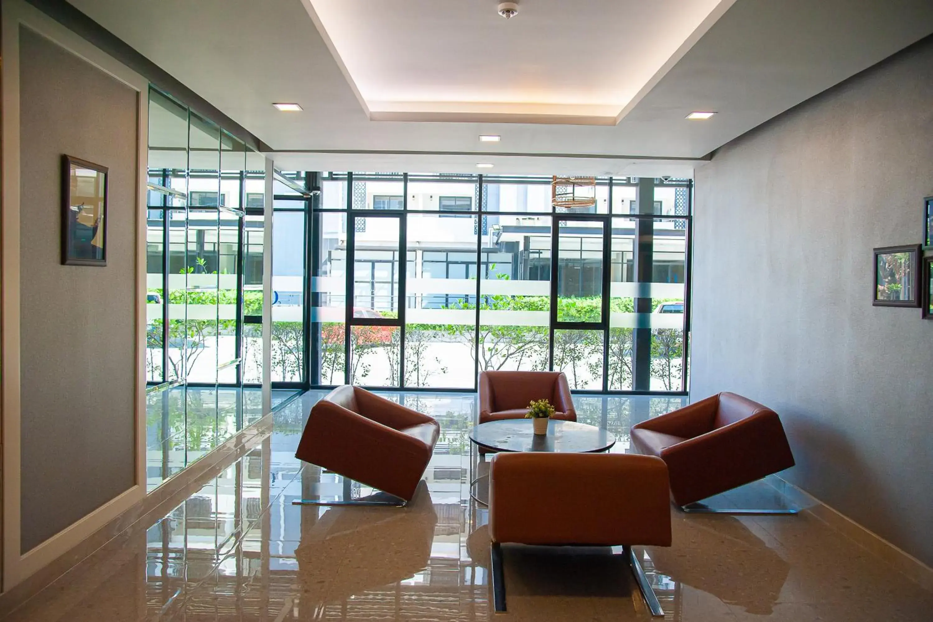 Lobby or reception in O2 Grand Suvarnabhumi Airport Lobby or reception in O2 Grand Suvarnabhumi Airport