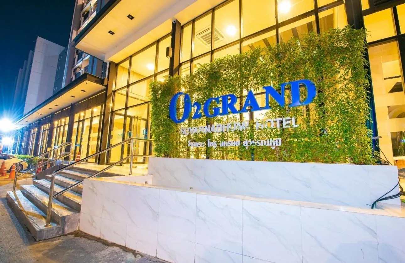 O2 Grand Suvarnabhumi Airport