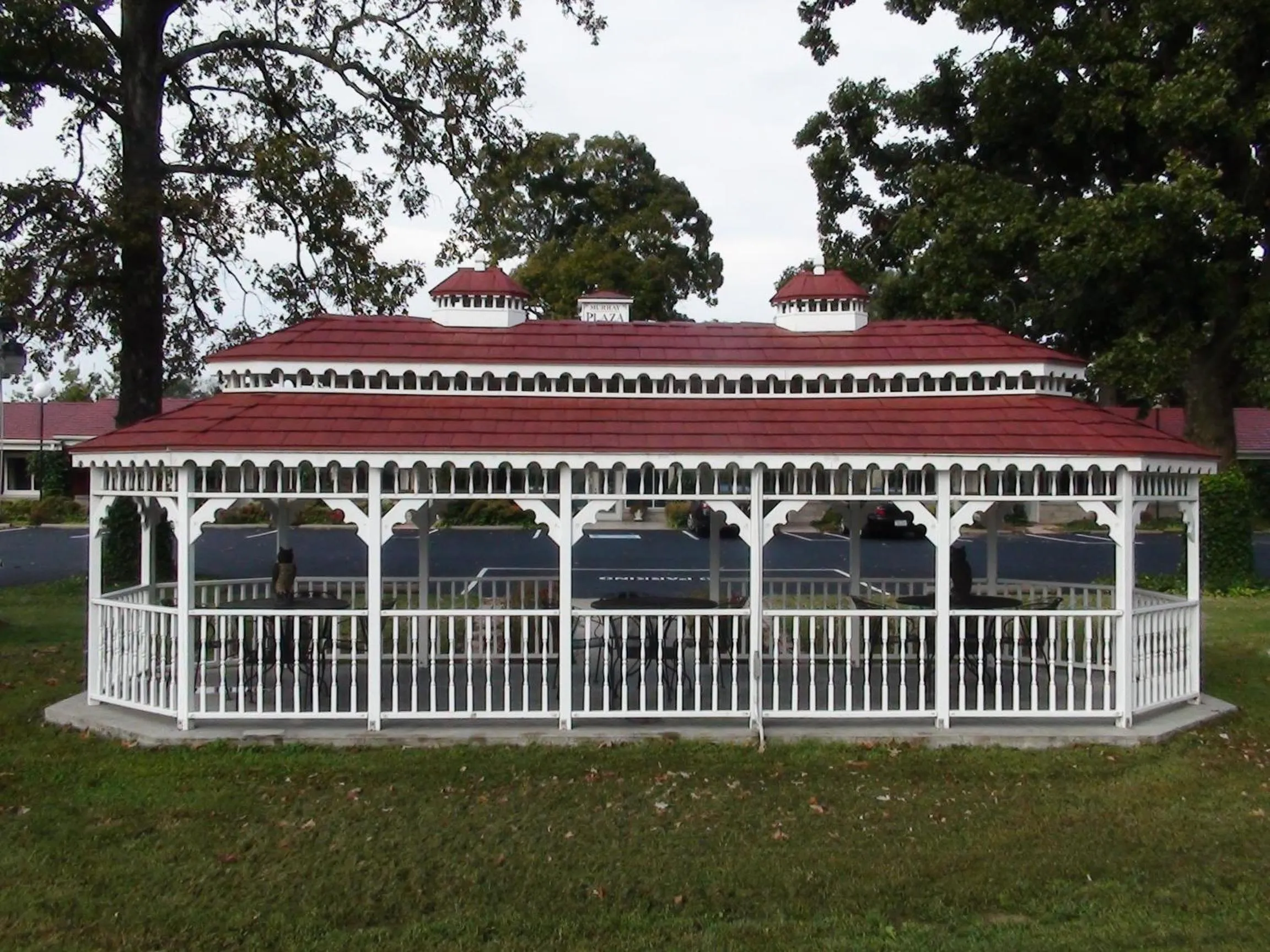Facade/entrance in Murray Inn and Art Gallery