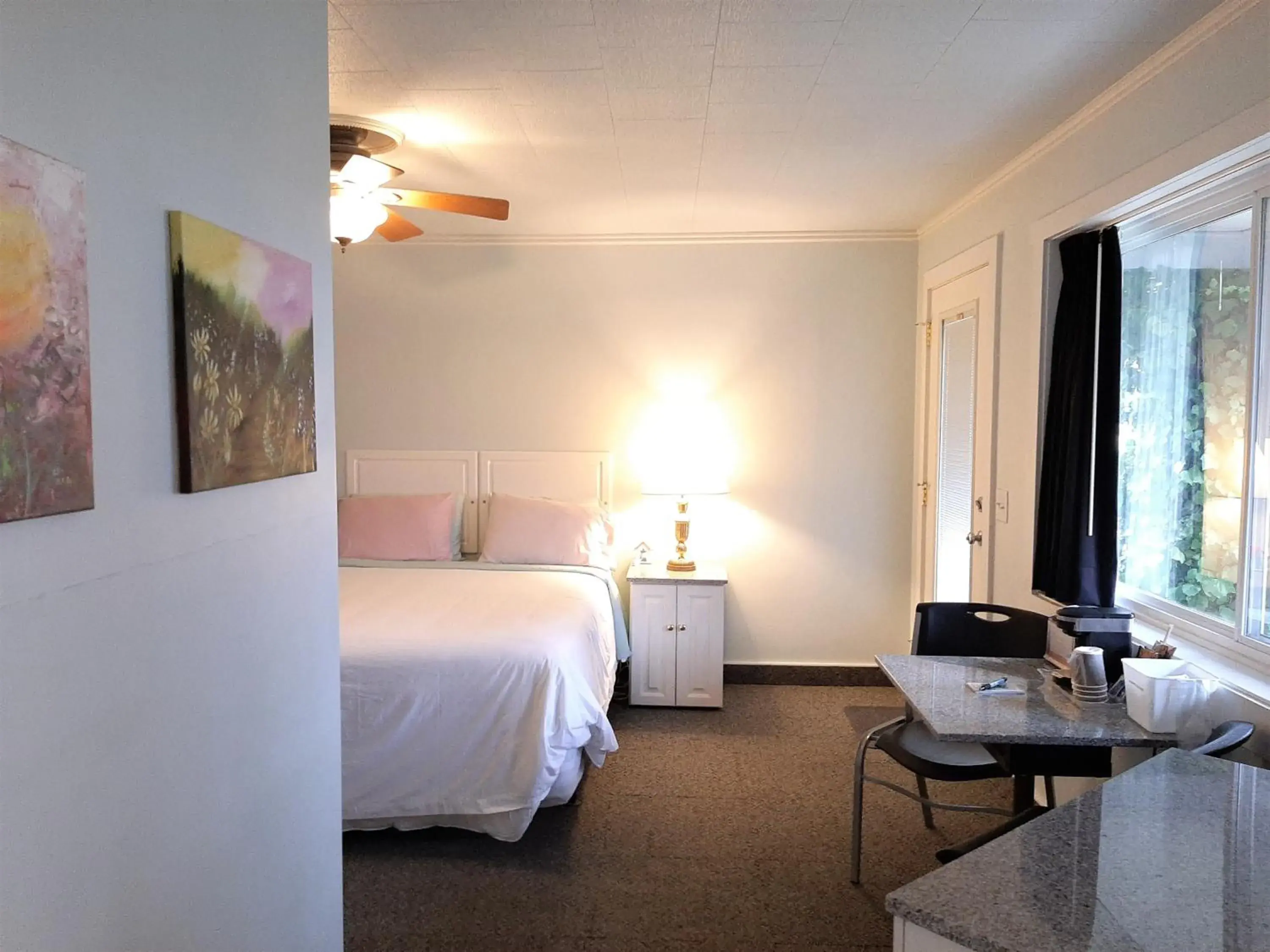 Photo of the whole room, Bed in Murray Inn and Art Gallery Photo of the whole room, Bed in Murray Inn and Art Gallery