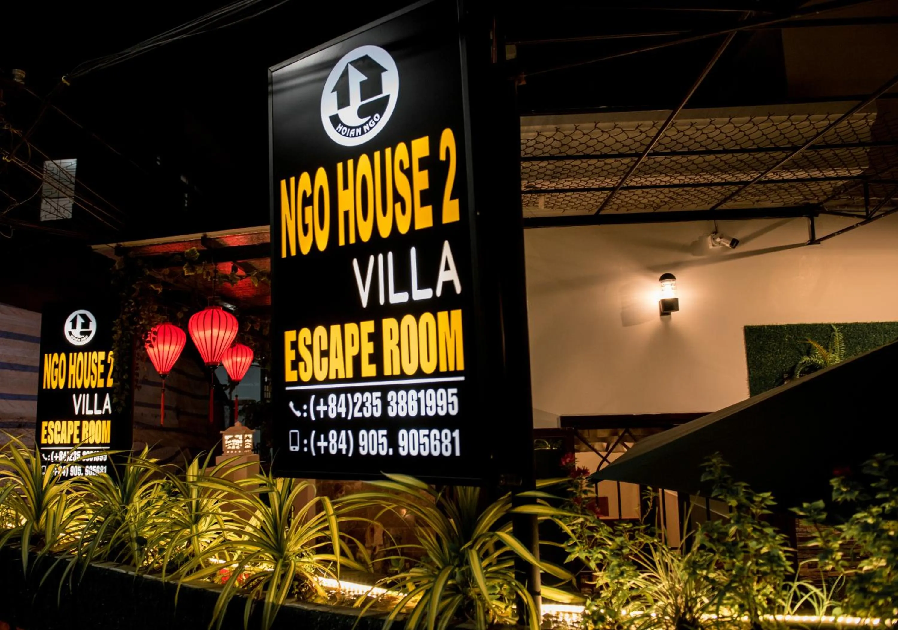 Night in Ngo House 2 Villa