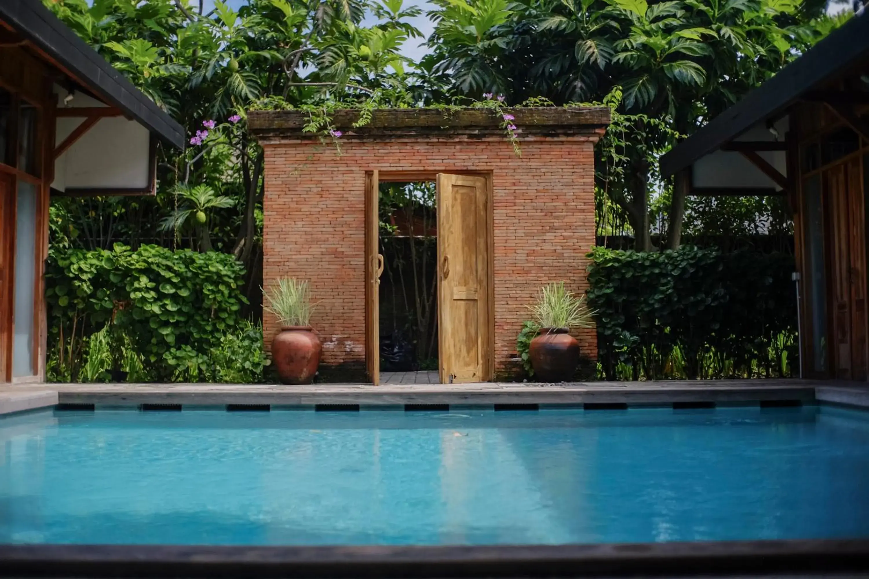 Facade/entrance in Ayom Java Village Solo Facade/entrance in Ayom Java Village Solo