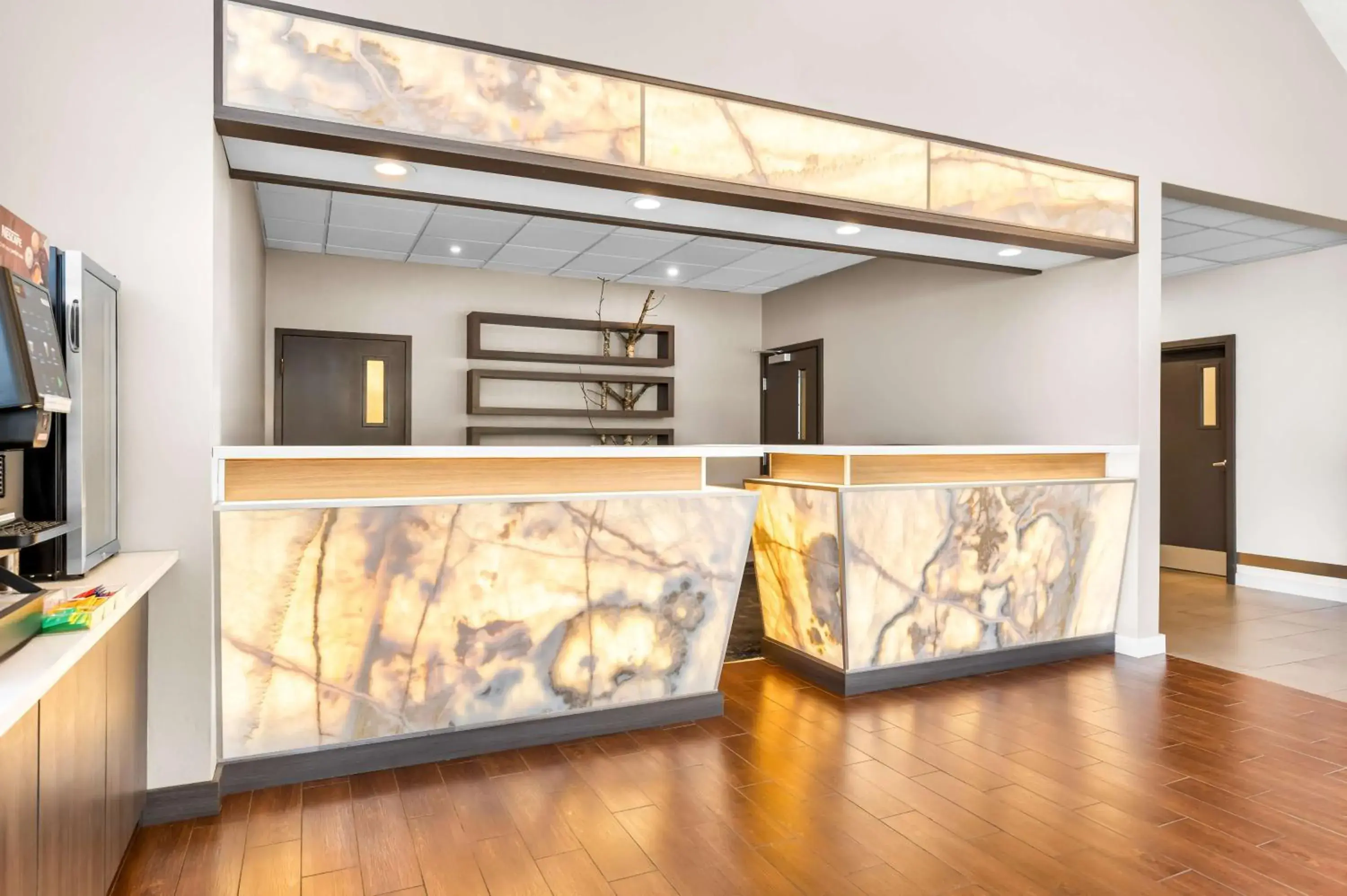 Lobby or reception in Best Western Plus Parkway Inn Lobby or reception in Best Western Plus Parkway Inn