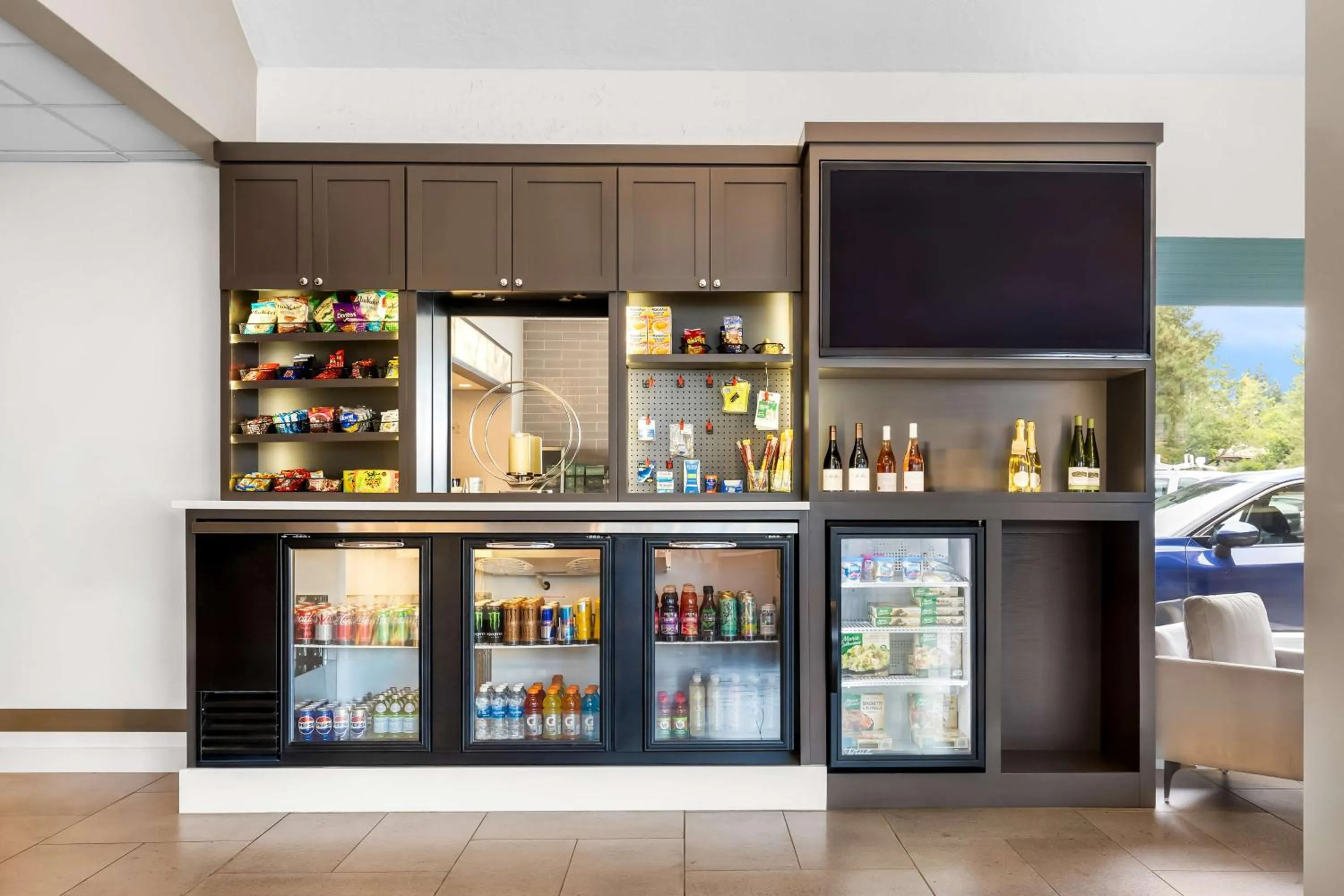 Property building in Best Western Plus Parkway Inn