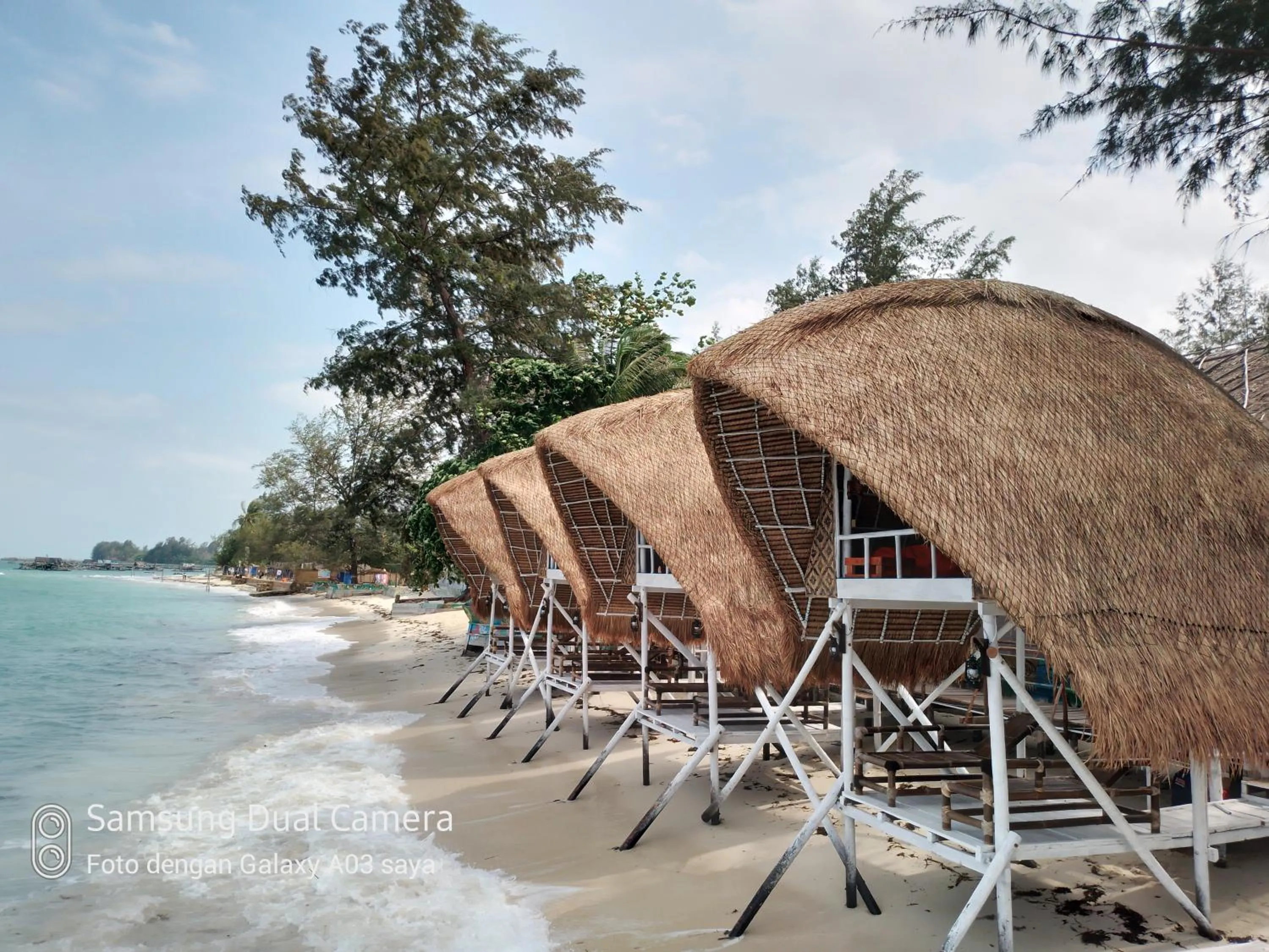 Madu Tiga Beach and Resort