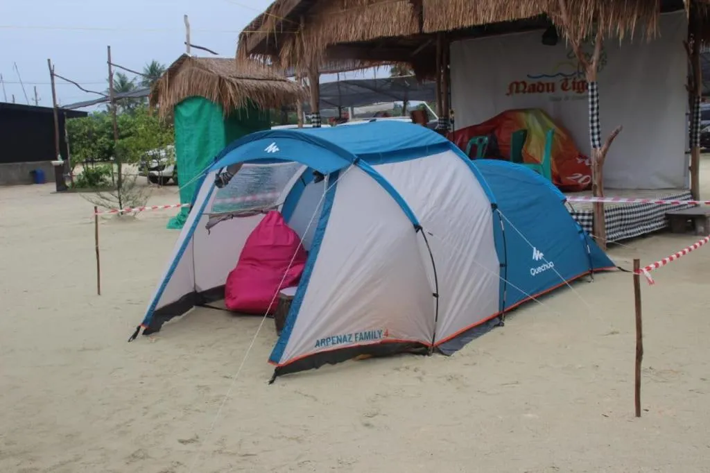 Tent in Madu Tiga Beach and Resort