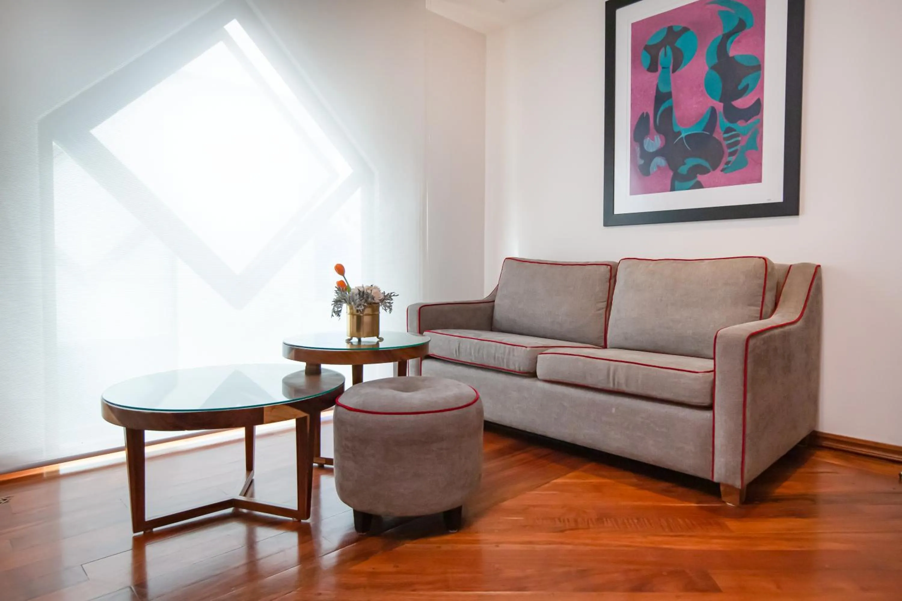 Seating area in Santa Rita Hotel del Arte