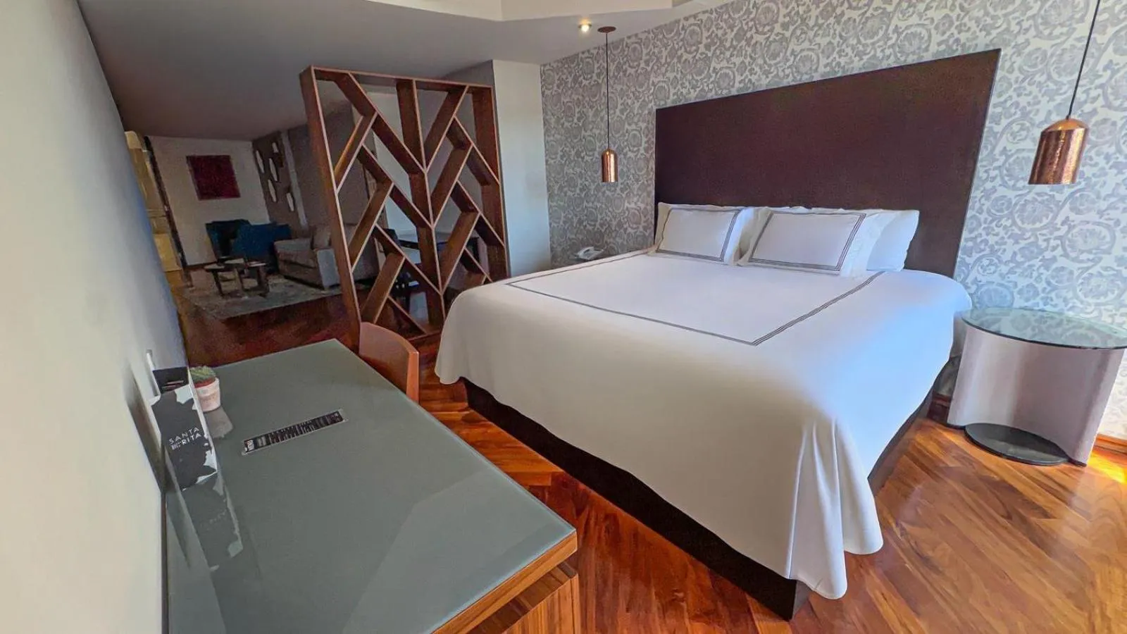 Bedroom, Bed in Santa Rita Hotel del Arte