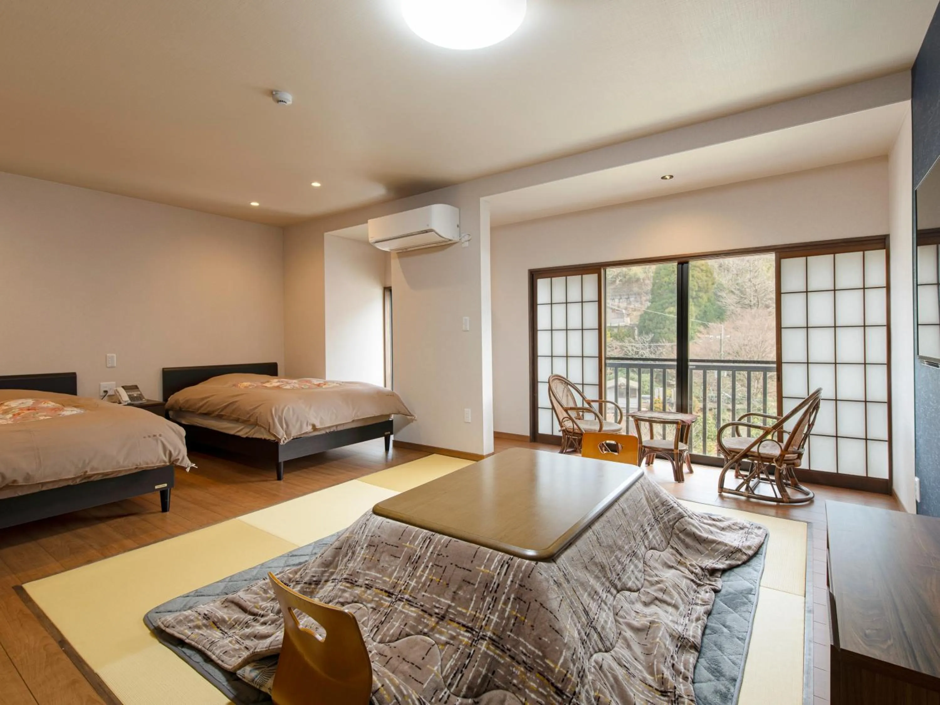 Photo of the whole room, Bed in Sanso Matsuya