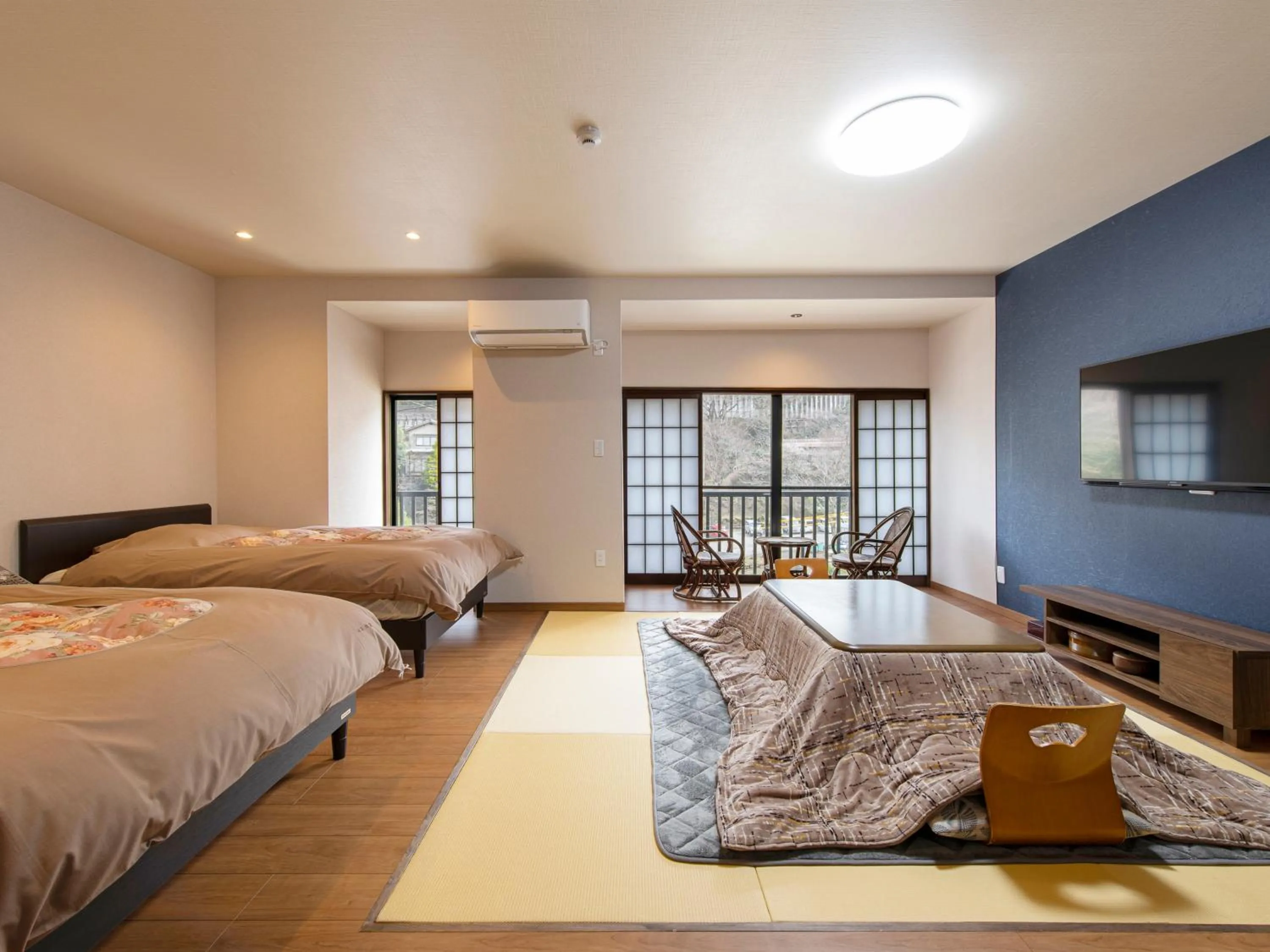 Photo of the whole room, Bed in Sanso Matsuya
