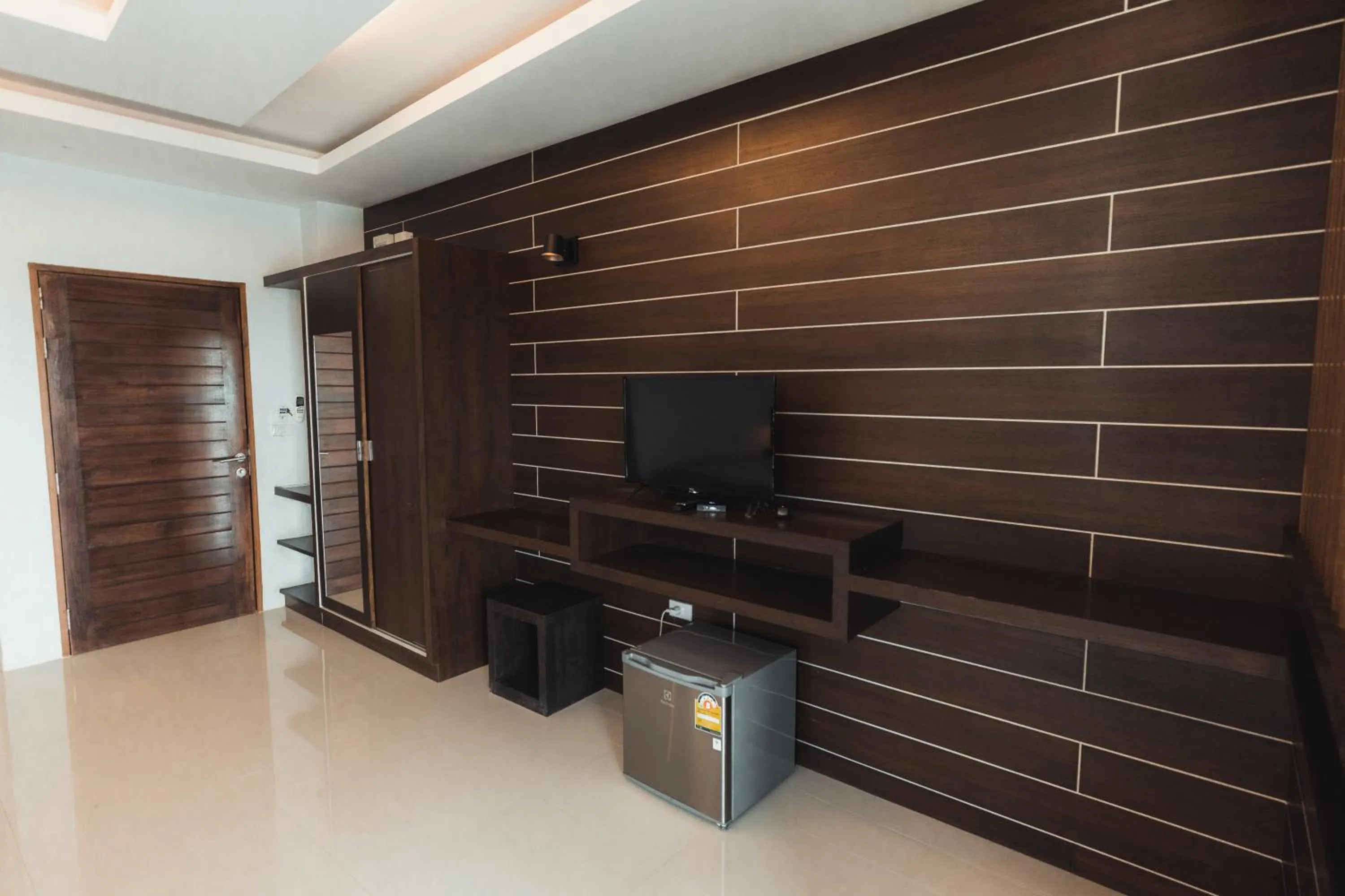 TV and multimedia in Lanta Ray Bay Hotel