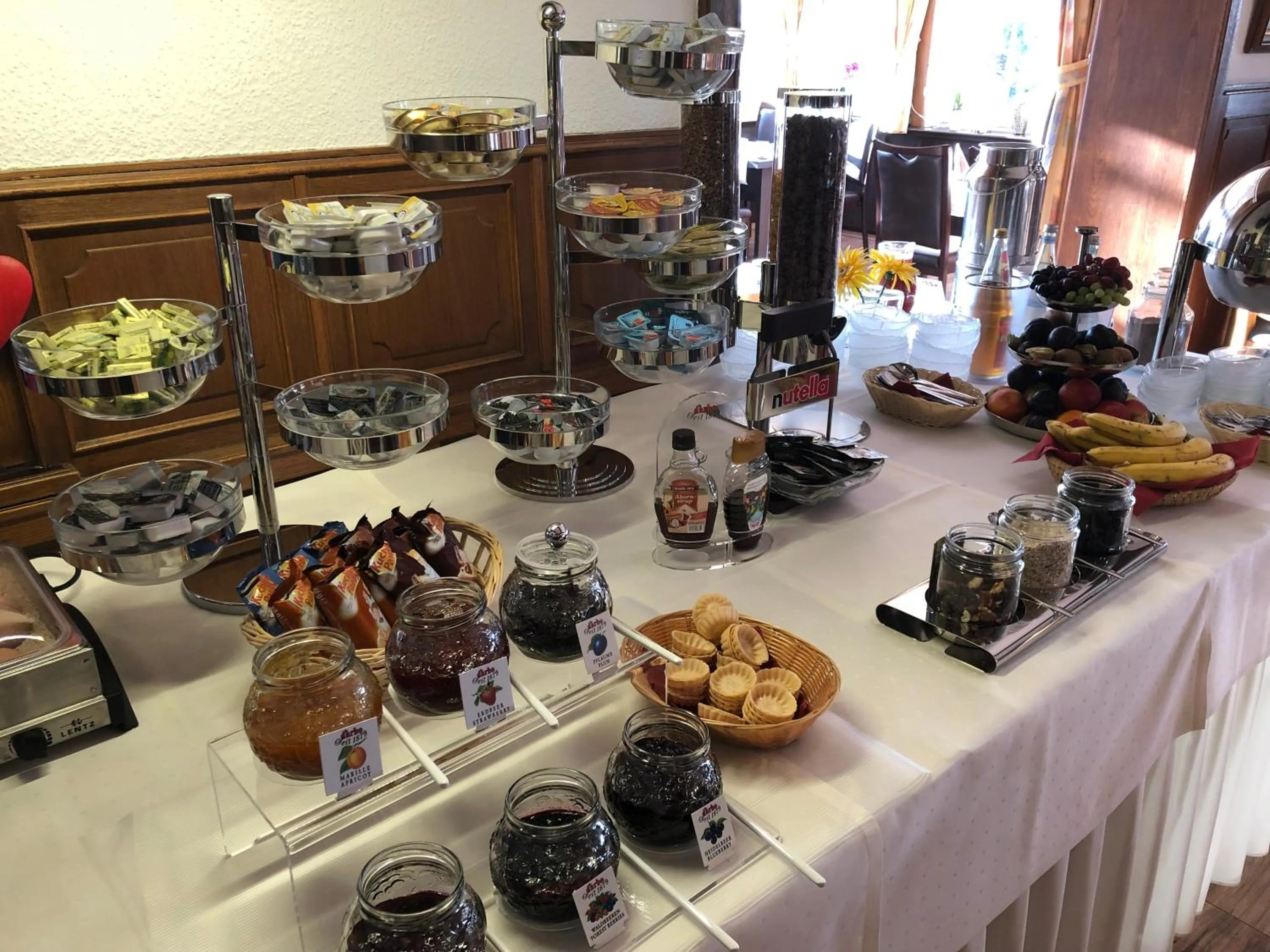 Buffet breakfast in Hotel Stadt Munster