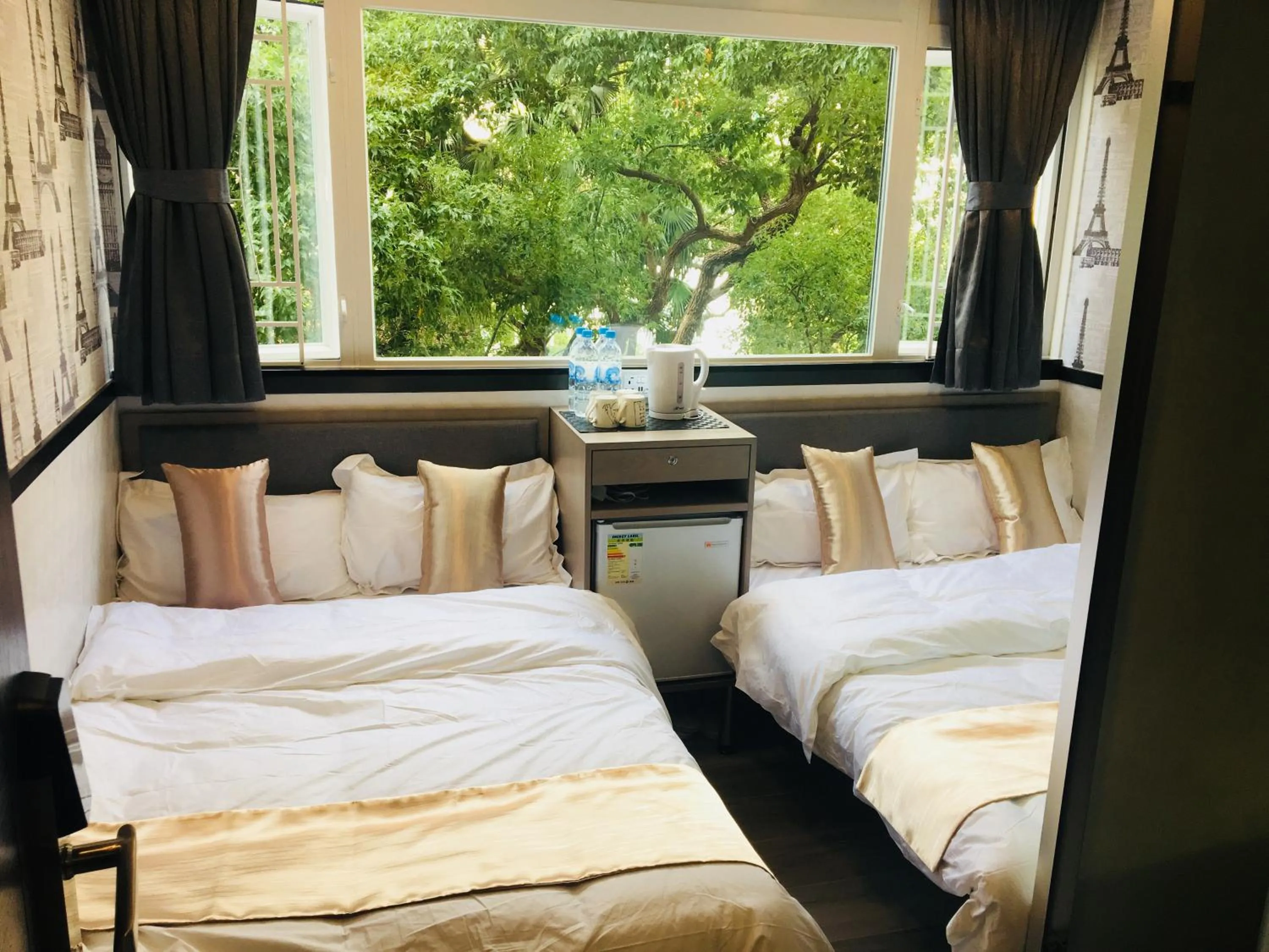 Bed in Vve Vve Hotel