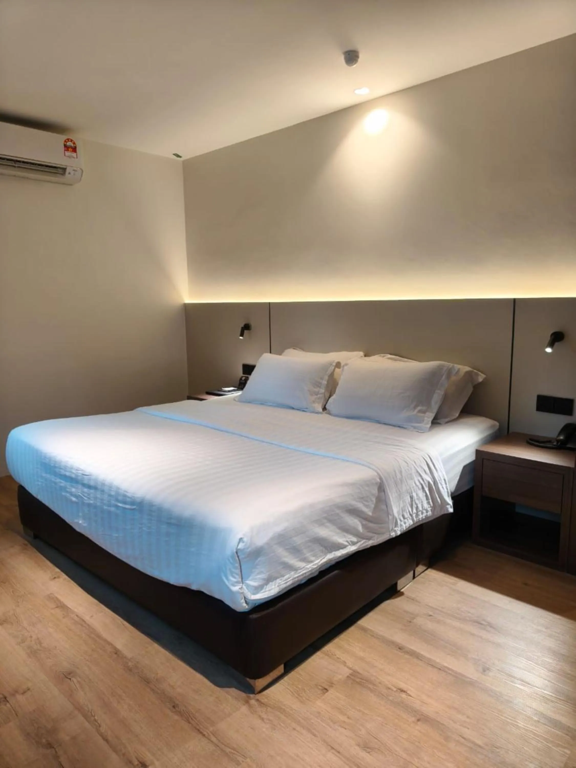 Bed in The Imperial Hotel