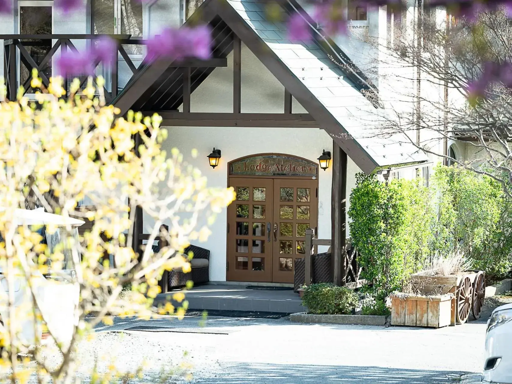 Property building in Lodge Atelier Property building in Lodge Atelier