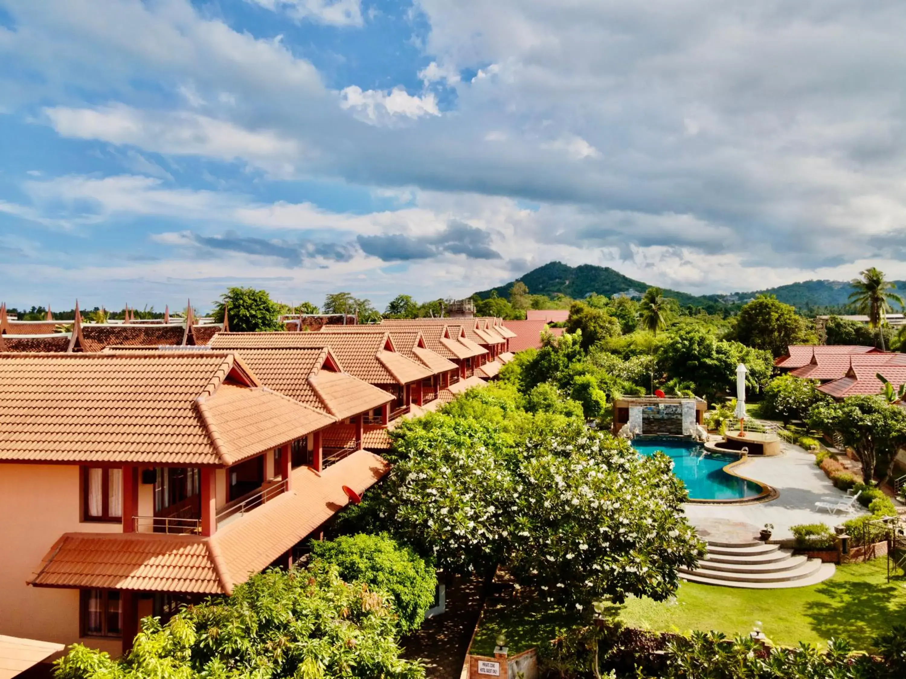 Property building in PS Thana Resort Property building in PS Thana Resort