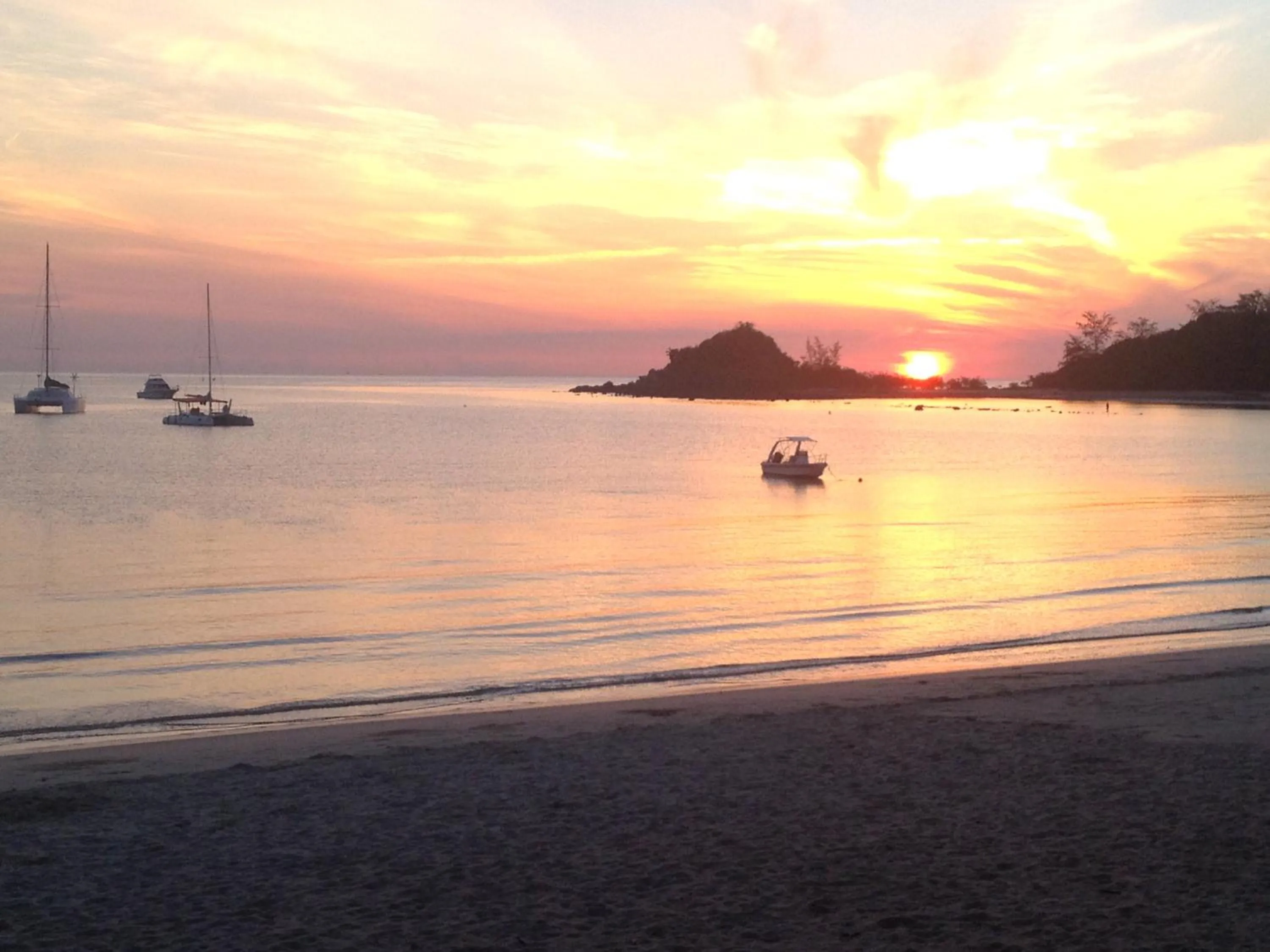 Beach in PS Thana Resort