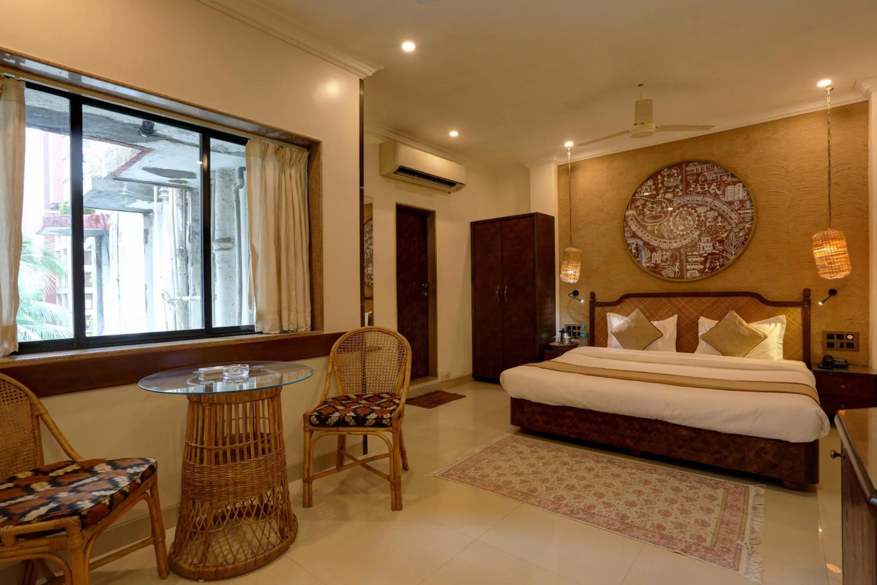 Bedroom, Bed in Accord Hotel