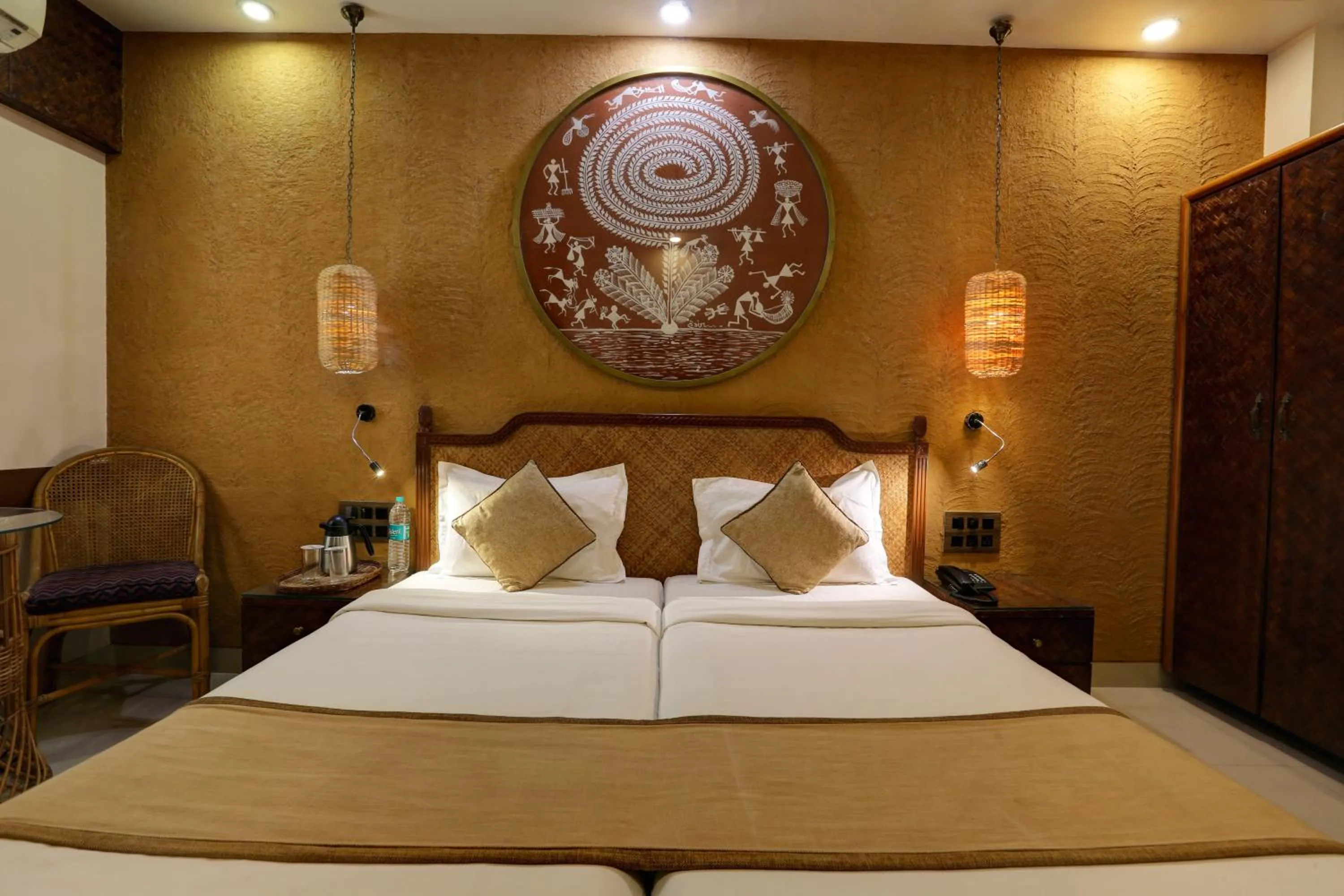 Bedroom, Bed in Accord Hotel