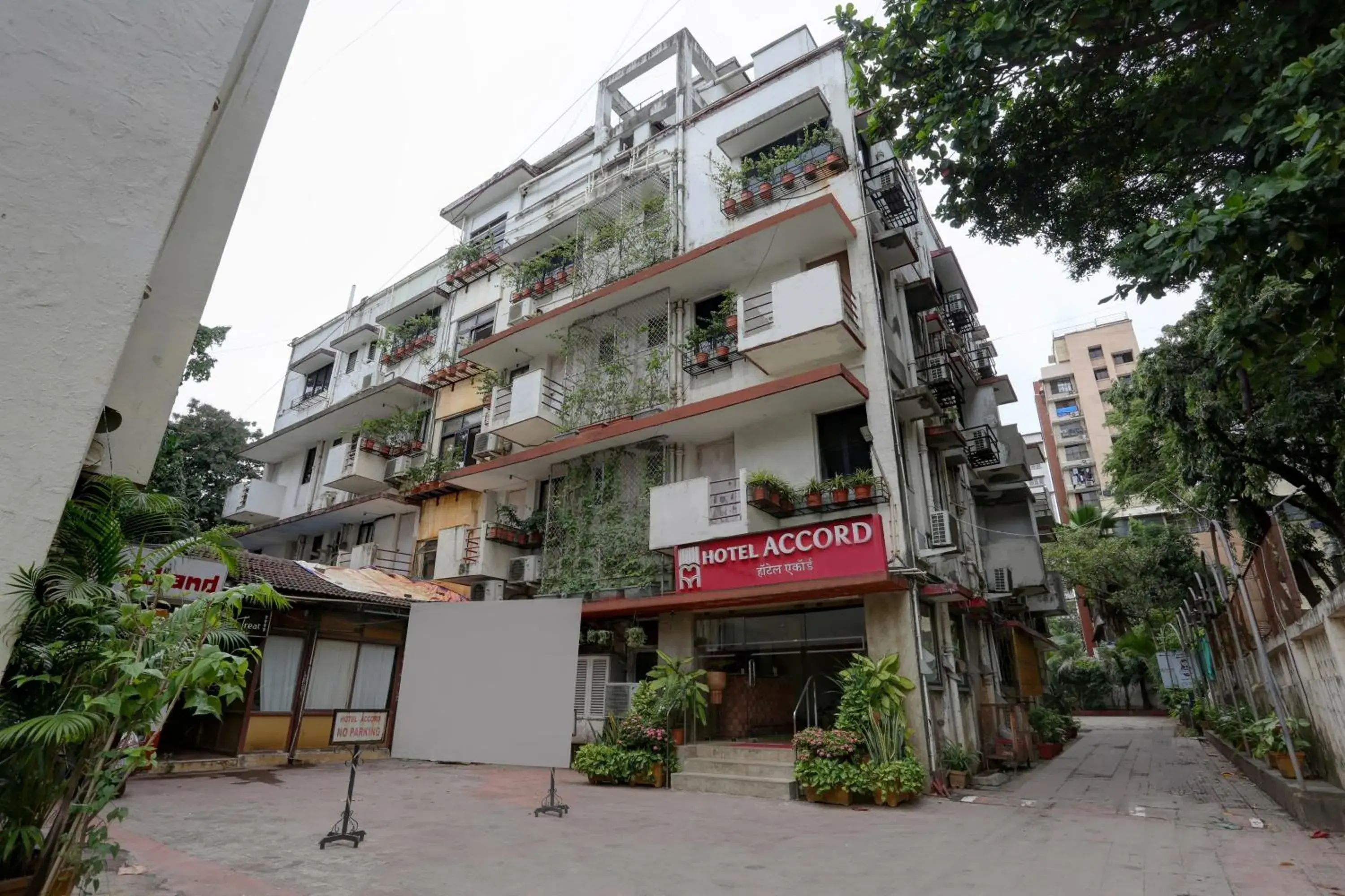 Property building in Accord Hotel Property building in Accord Hotel