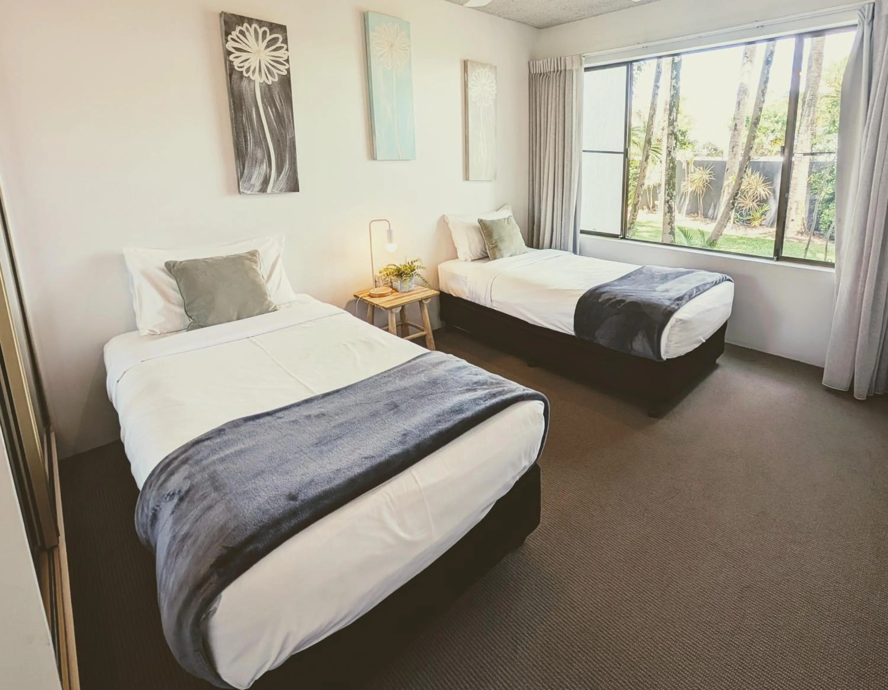 Bedroom, Bed in The Noosa Apartments