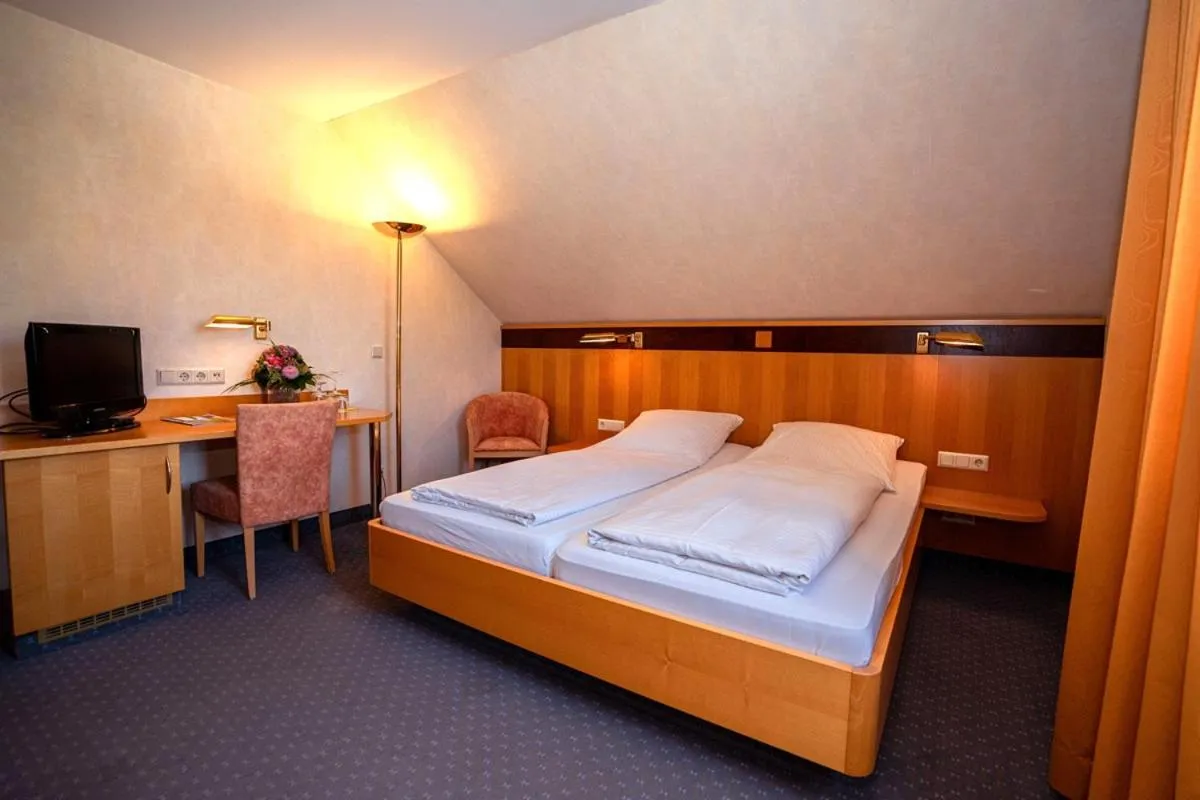 Bed in Gästehaus Schlegel