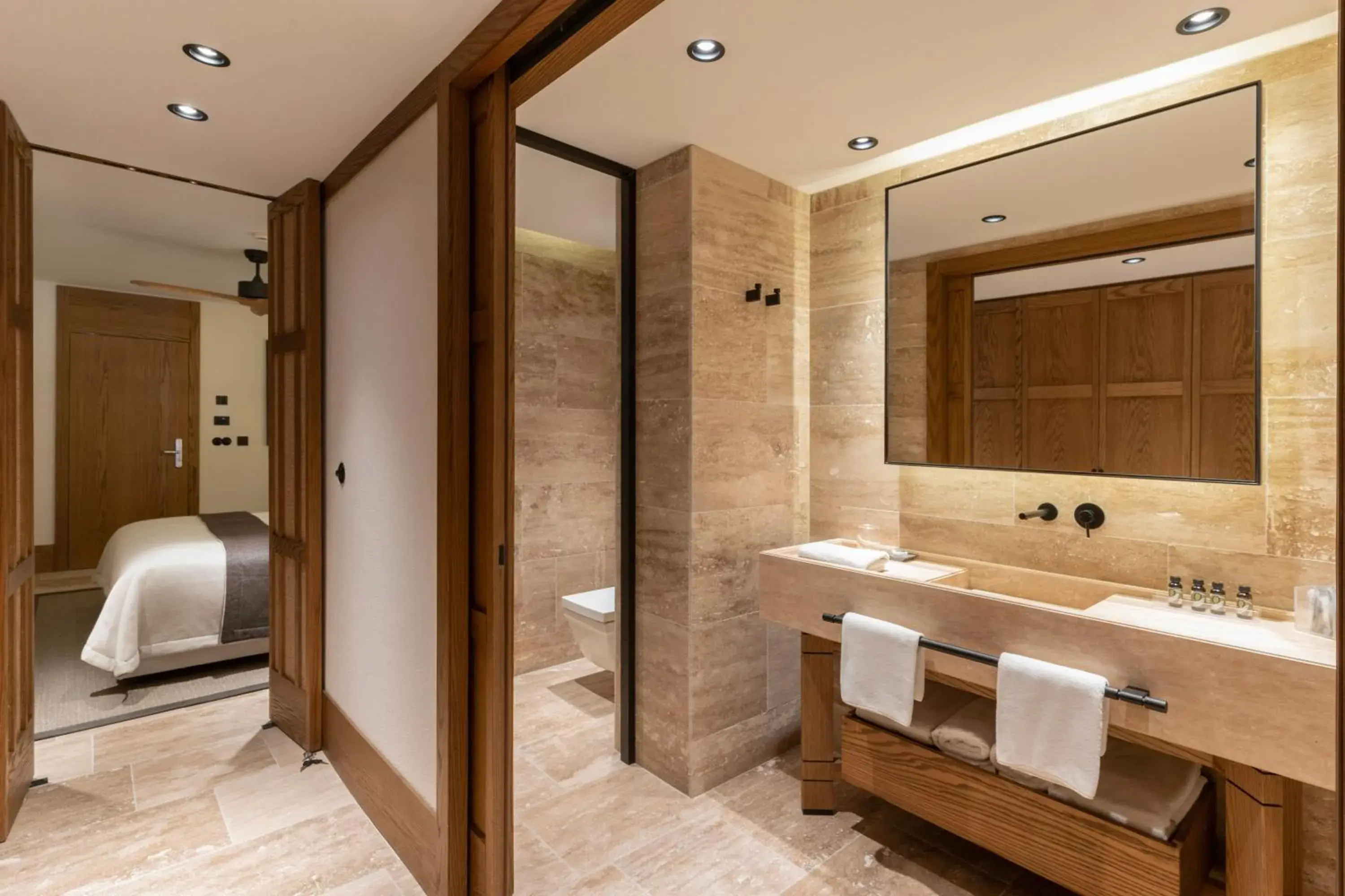 Shower in Avantgarde Refined Yalıkavak Shower in Avantgarde Refined Yalıkavak
