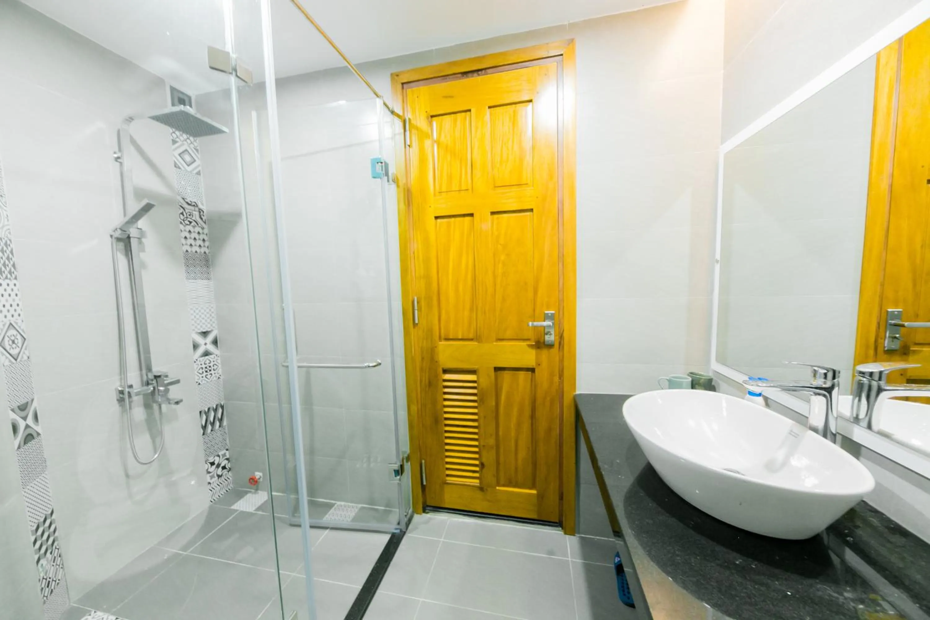 Shower in SOLEIL HOSTEL